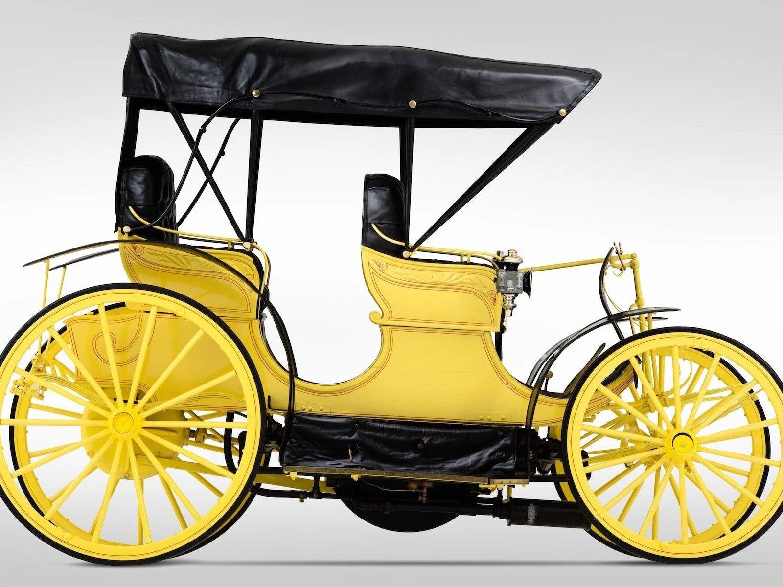 1896 Benton-Harbor Motor Carriage