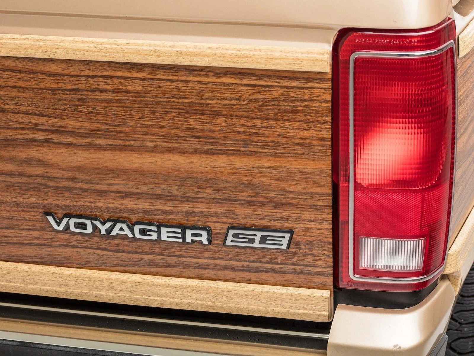 1984 Plymouth Voyager