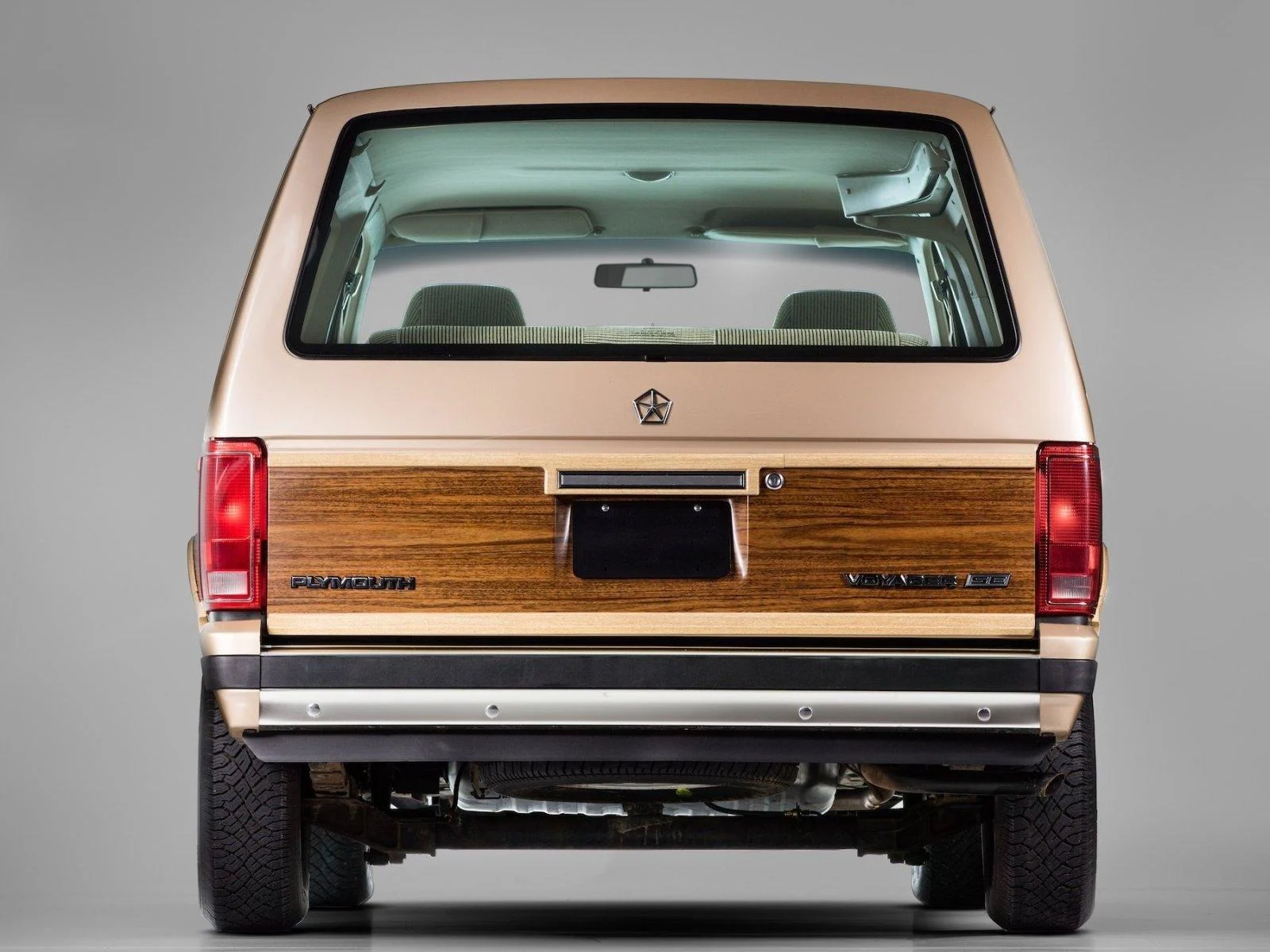 1984 Plymouth Voyager
