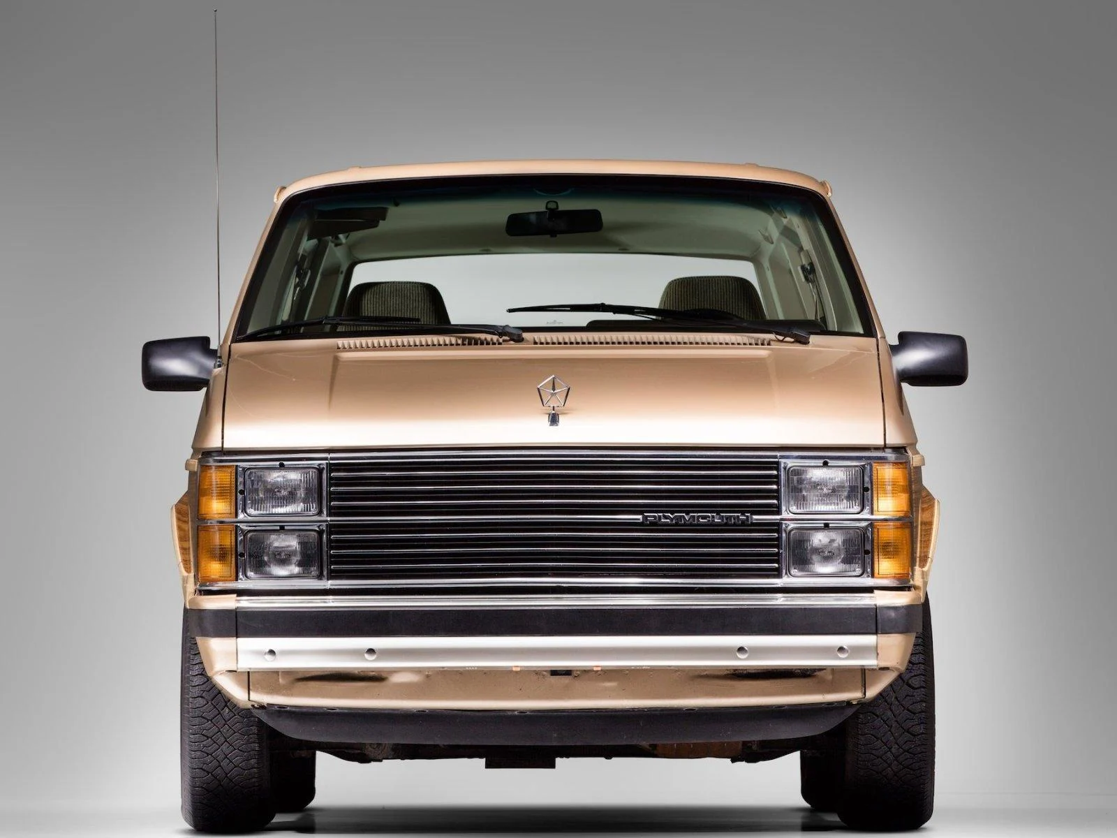 1984 Plymouth Voyager