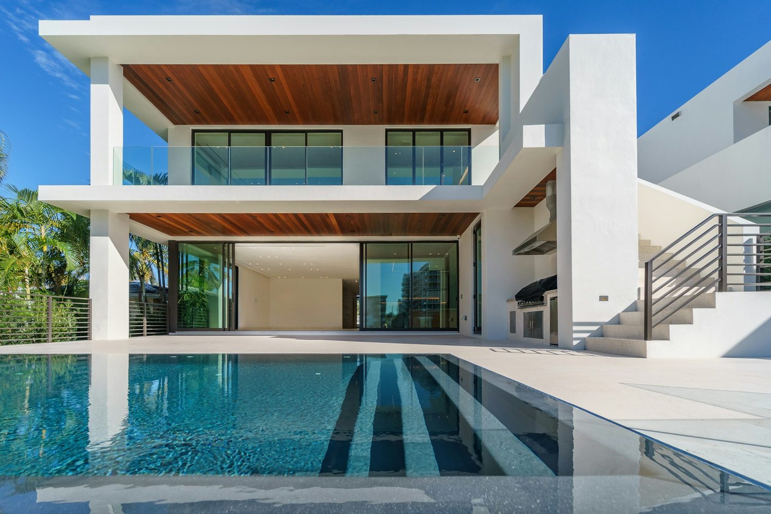 Villa contemporaine avec piscine
