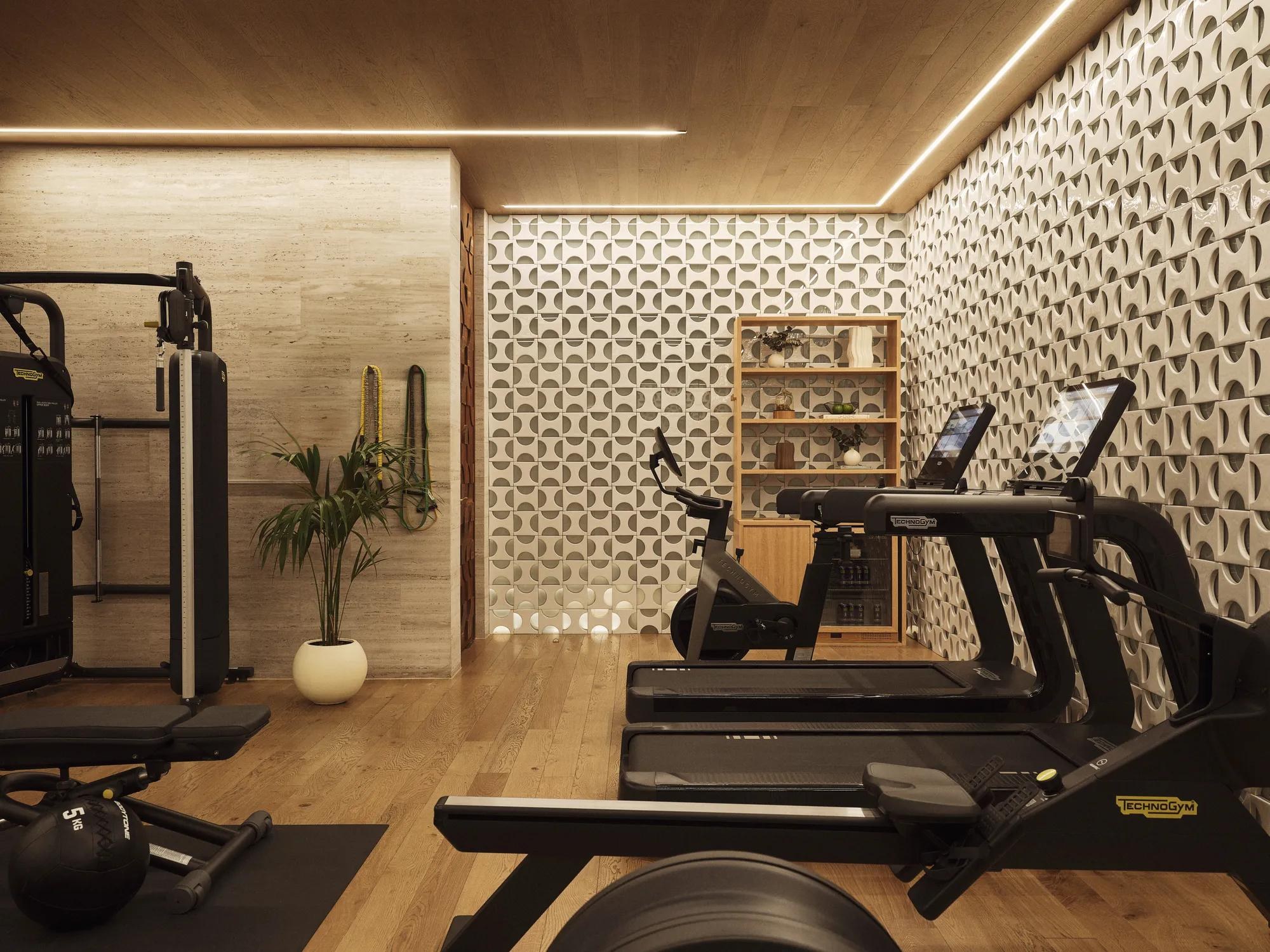 La salle de fitness - Rosewood Villa Magna à Madrid.