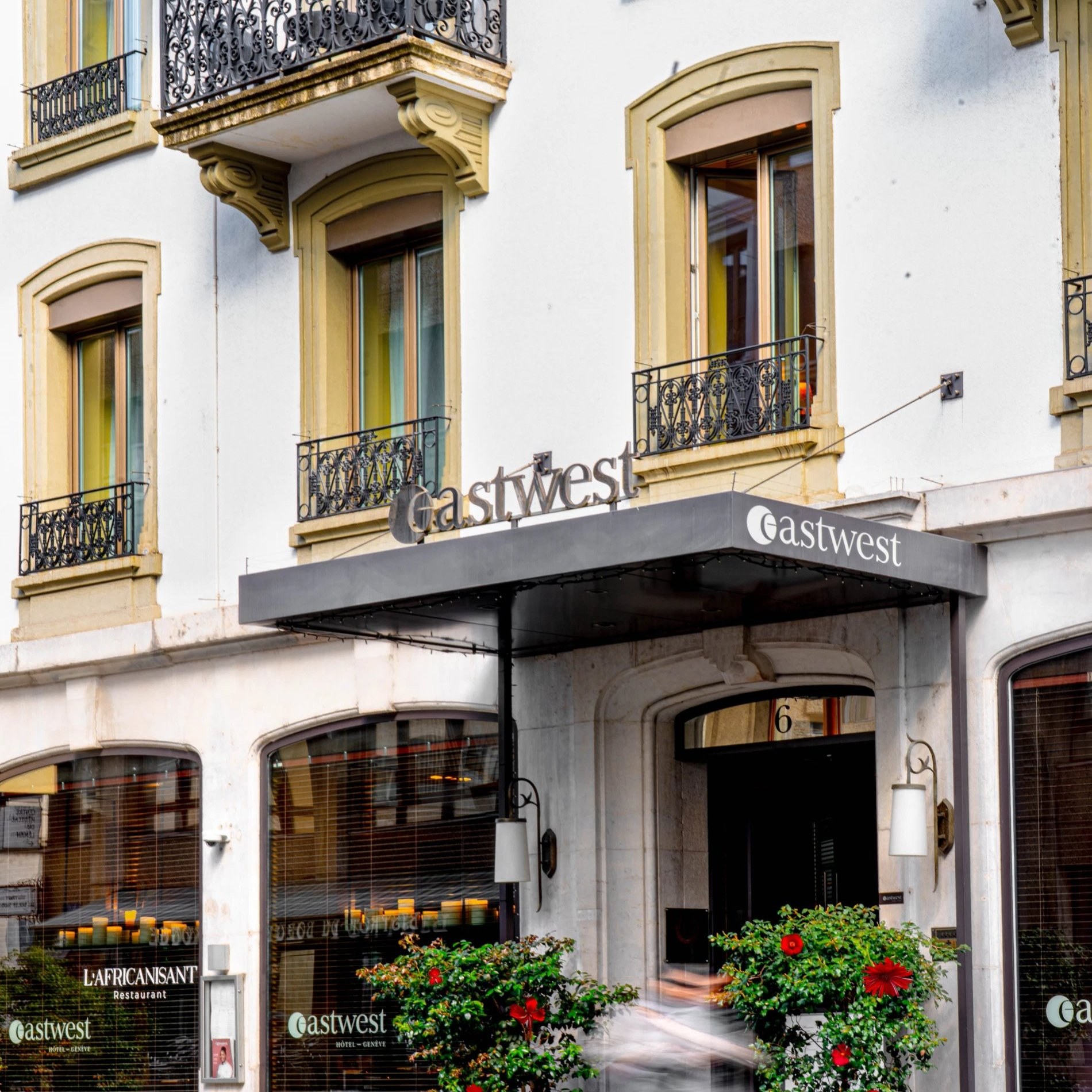 La façade de l’Eastwest sur la rue des Pâquis - Eastwest Hotel, Genève.