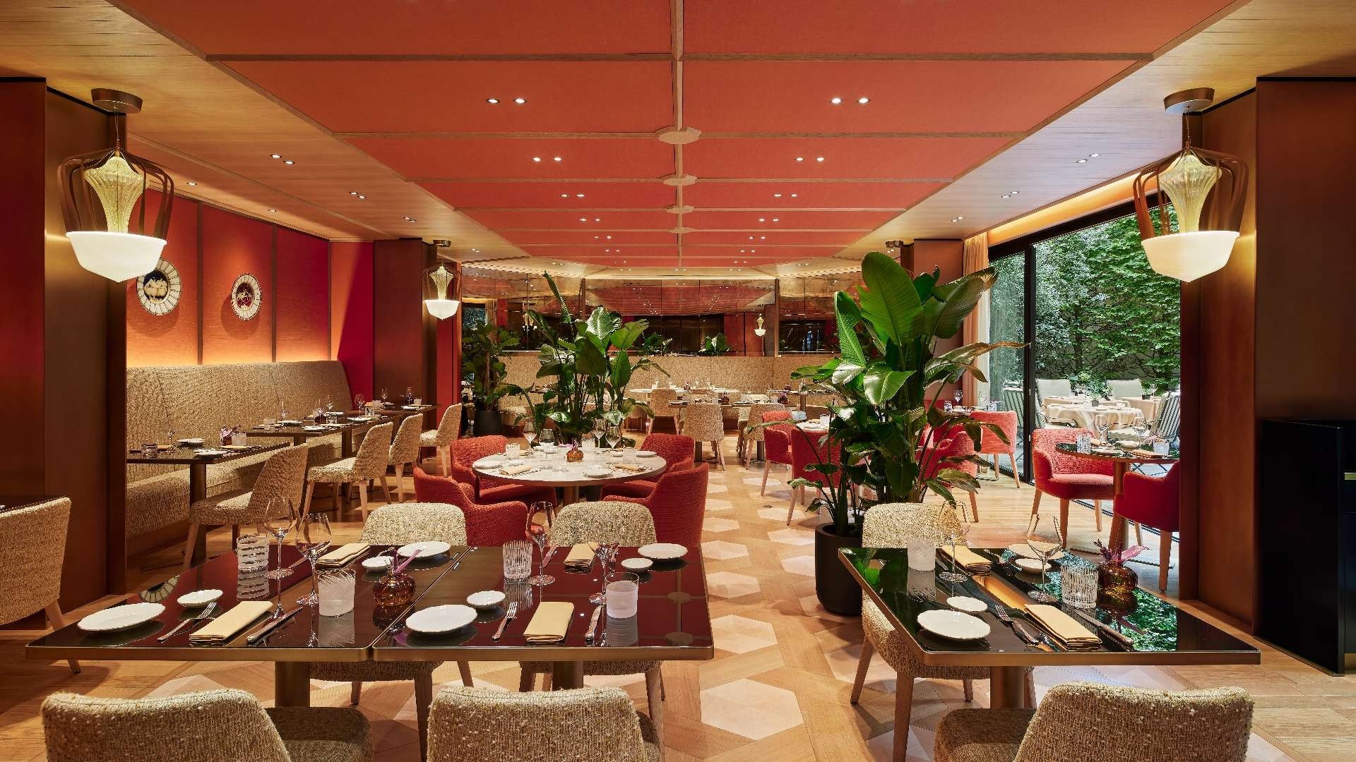La salle d'Il Ristorante Niko Romito, au Bvlgari Hotel Paris