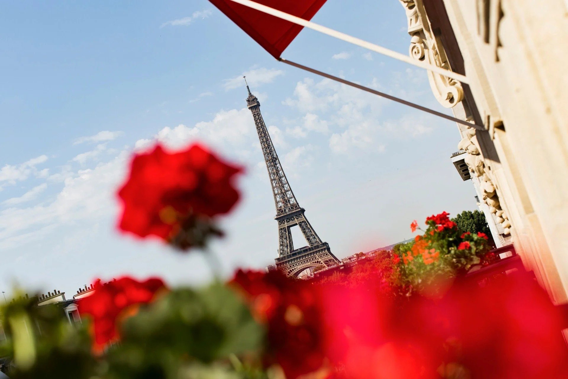 Hôtel Plaza Athénée, Dorchester Collection Paris