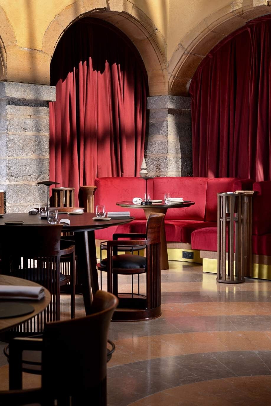 Cour des Loges Lyon, a Radisson Collection Hotel