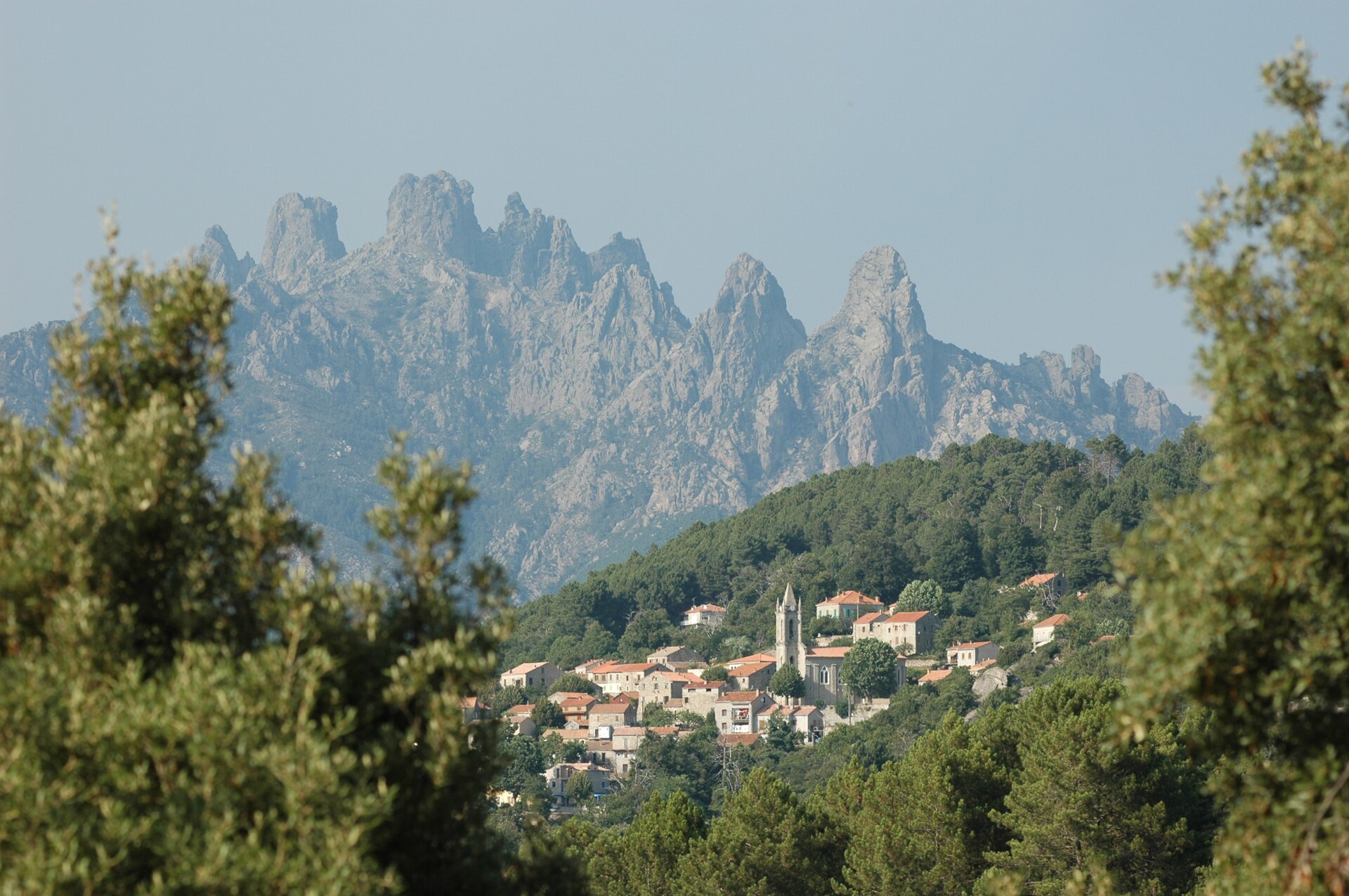 Les aiguilles de Bavella depuis Zonza