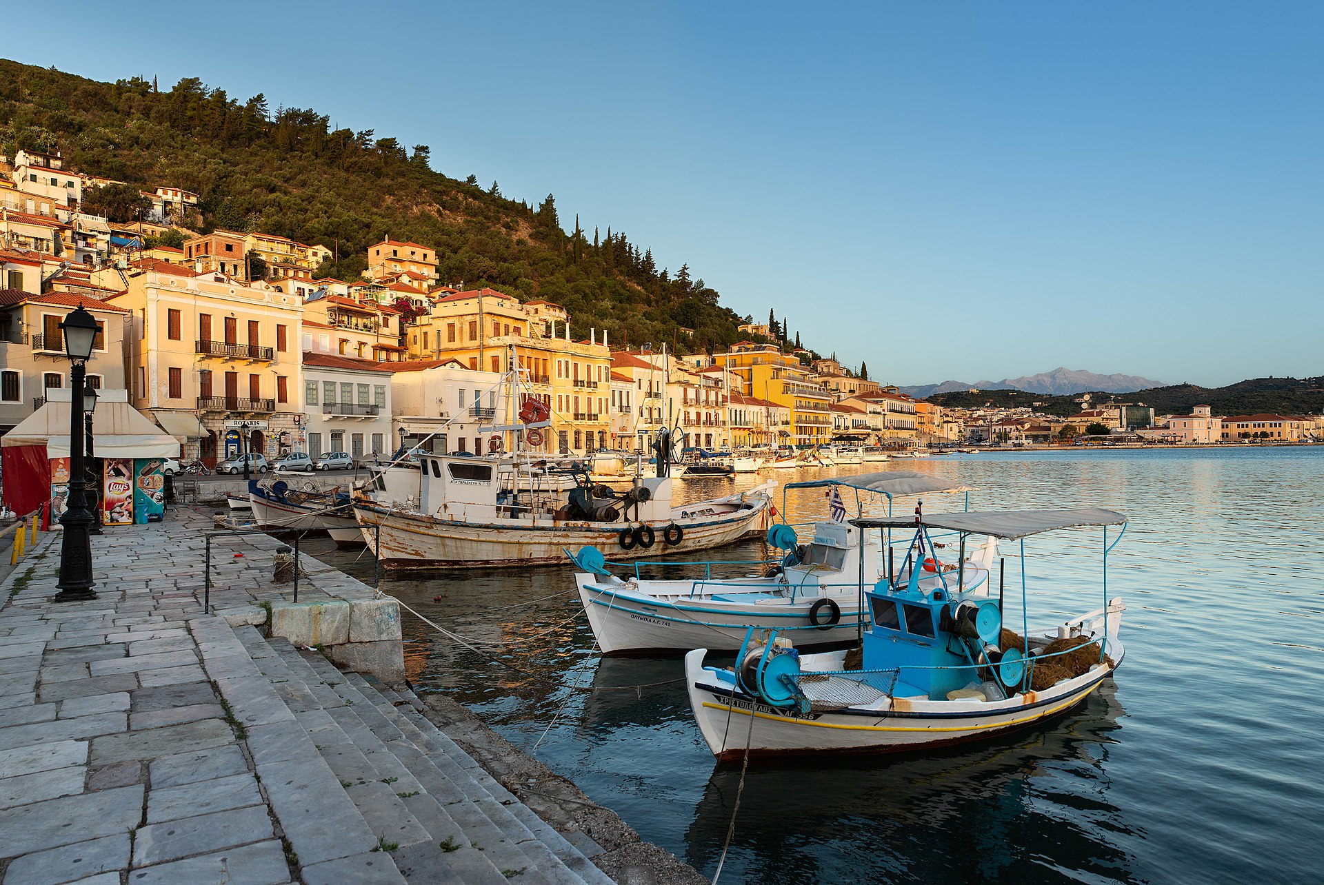Le port de Gythio, Magne