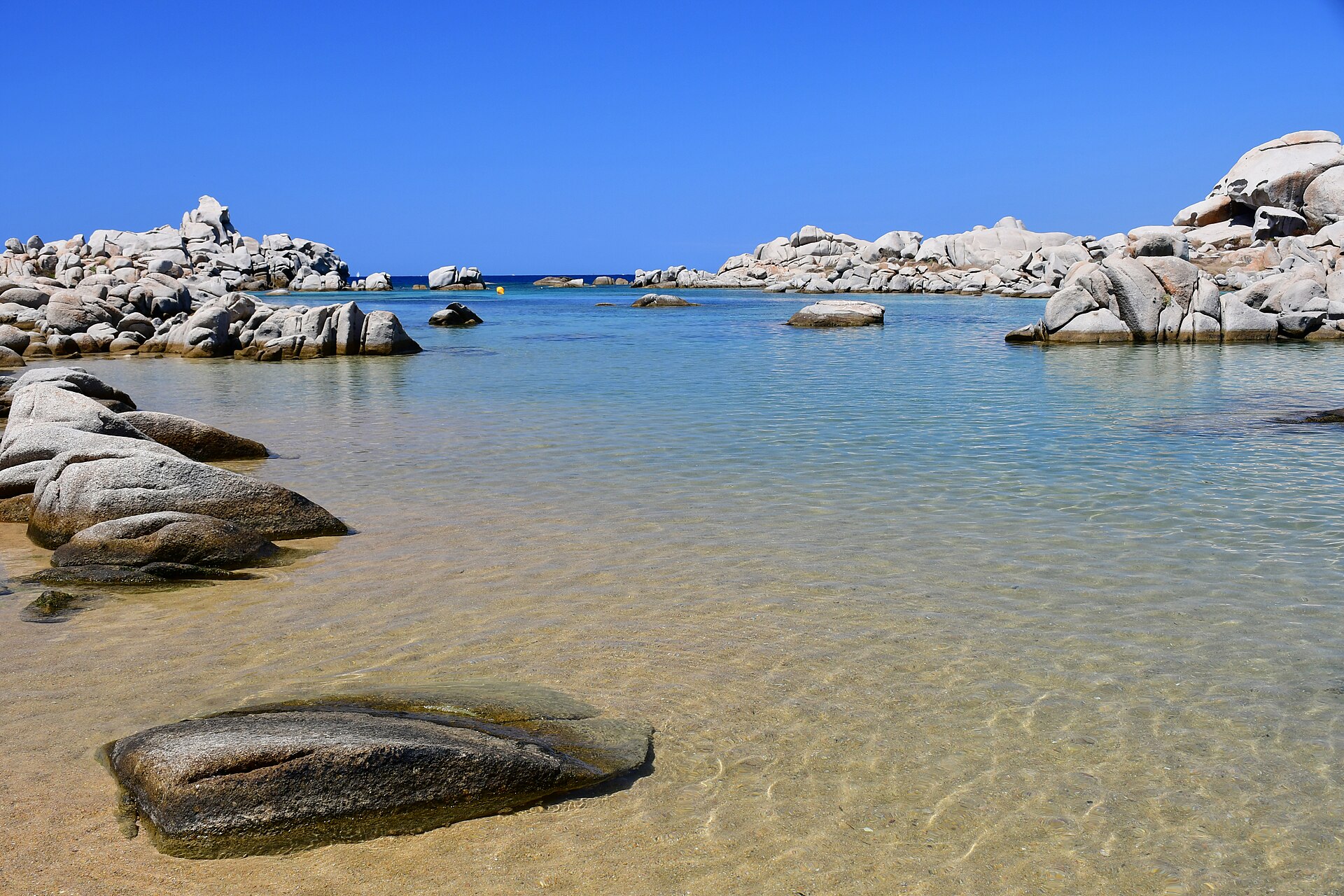La Cala di u Ghiesgia, iles Lavezzi