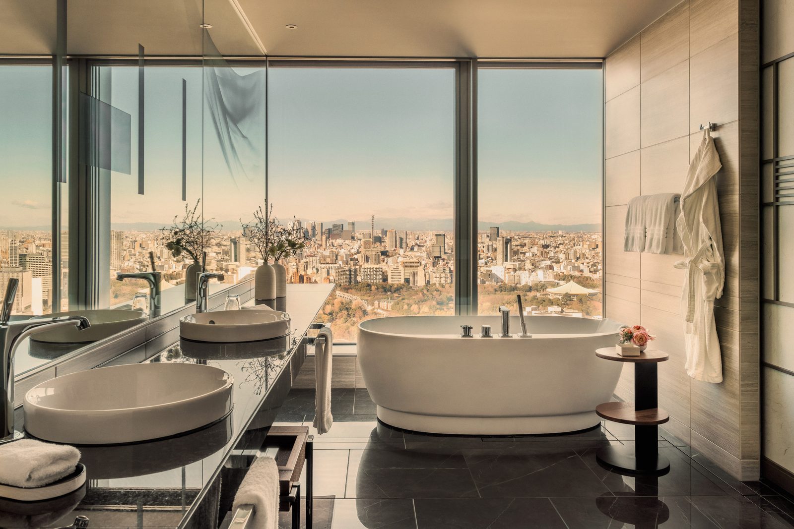 Four Seasons Hotel Tokyo at Otemachi