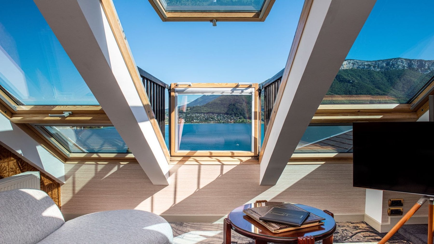 Les Trésoms Lake & Spa Resort