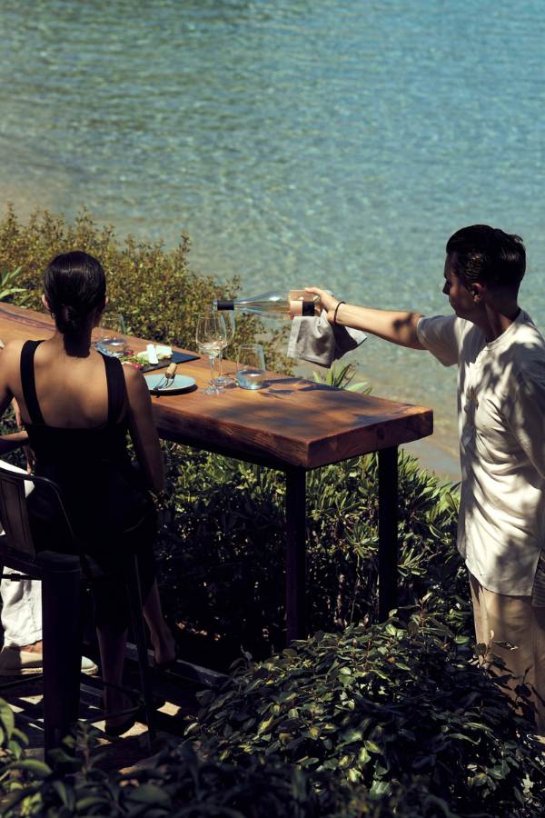 Minos Beach Art Hotel