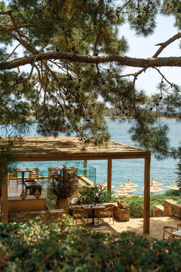 Minos Beach Art Hotel