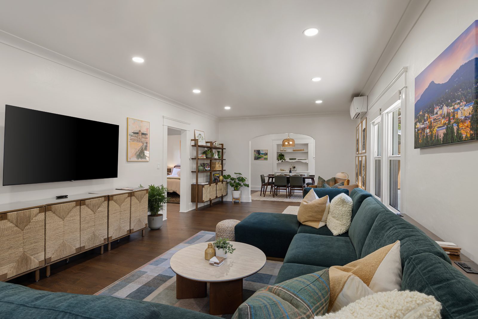 Gallery photo
