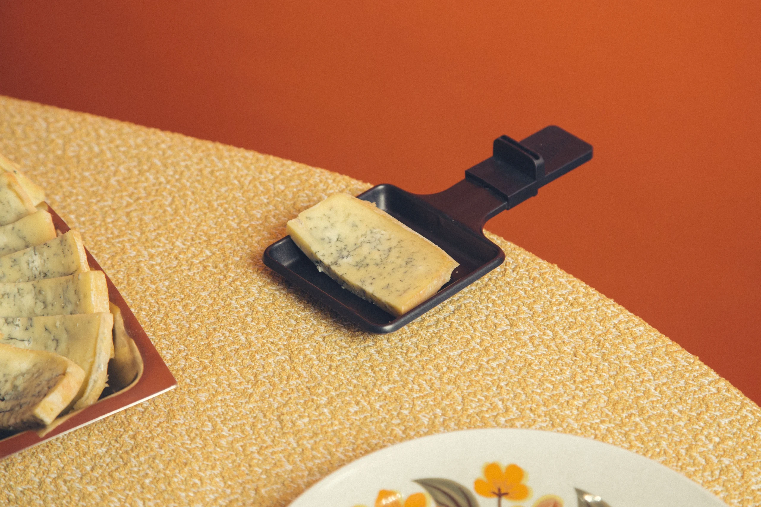 Team building fromage : dégustation animée par un expert pour une équipe en entreprise