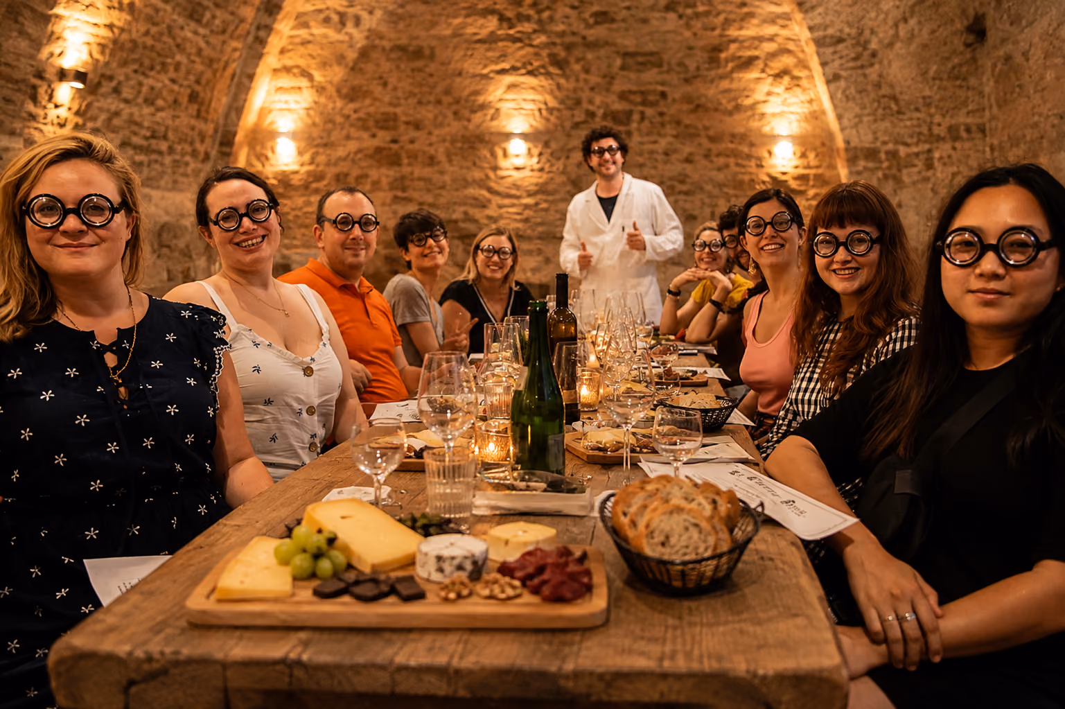 Équipe Le Cheese Geek préparant le service en cuisine