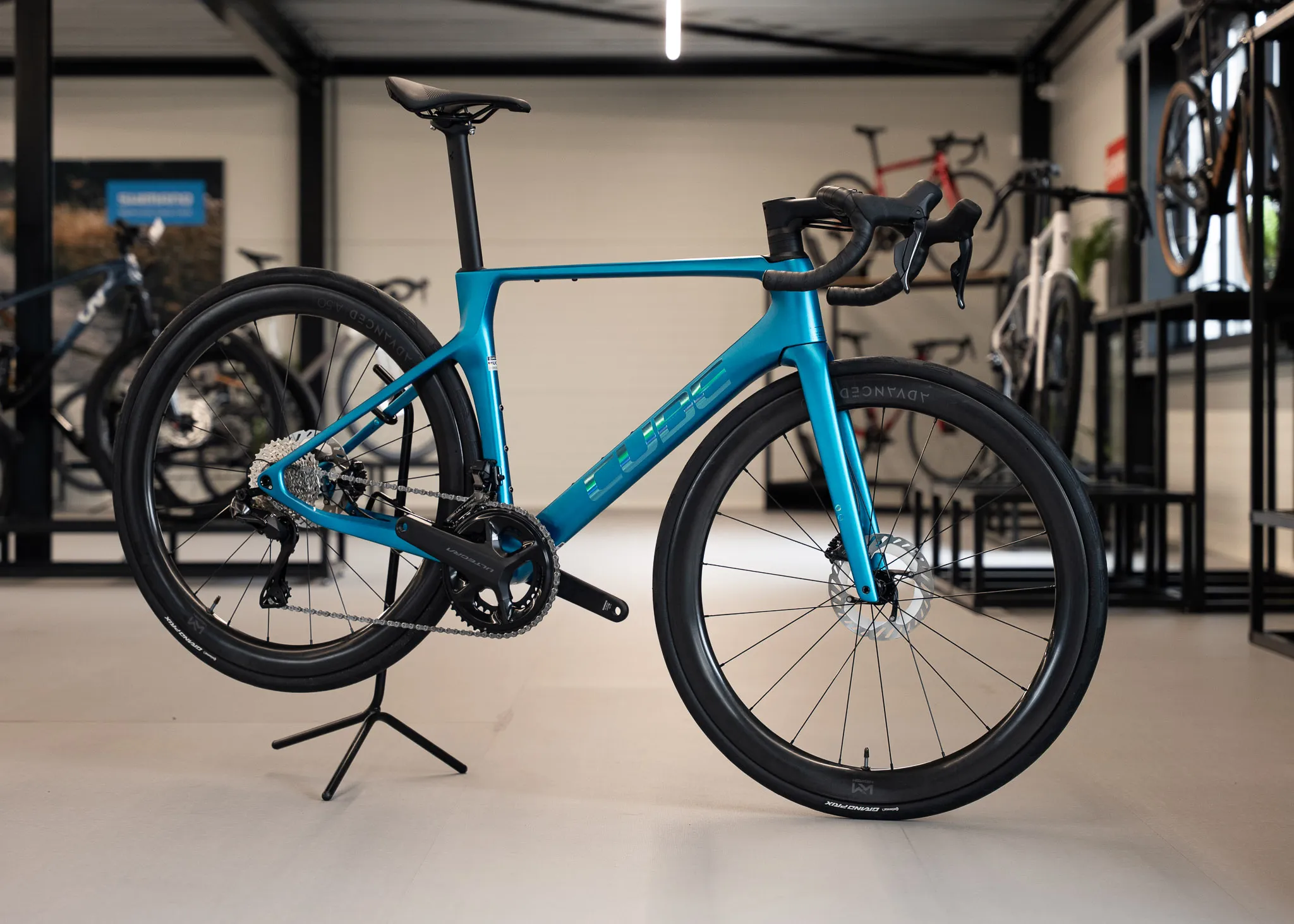Foto stadsfiets in de showroom