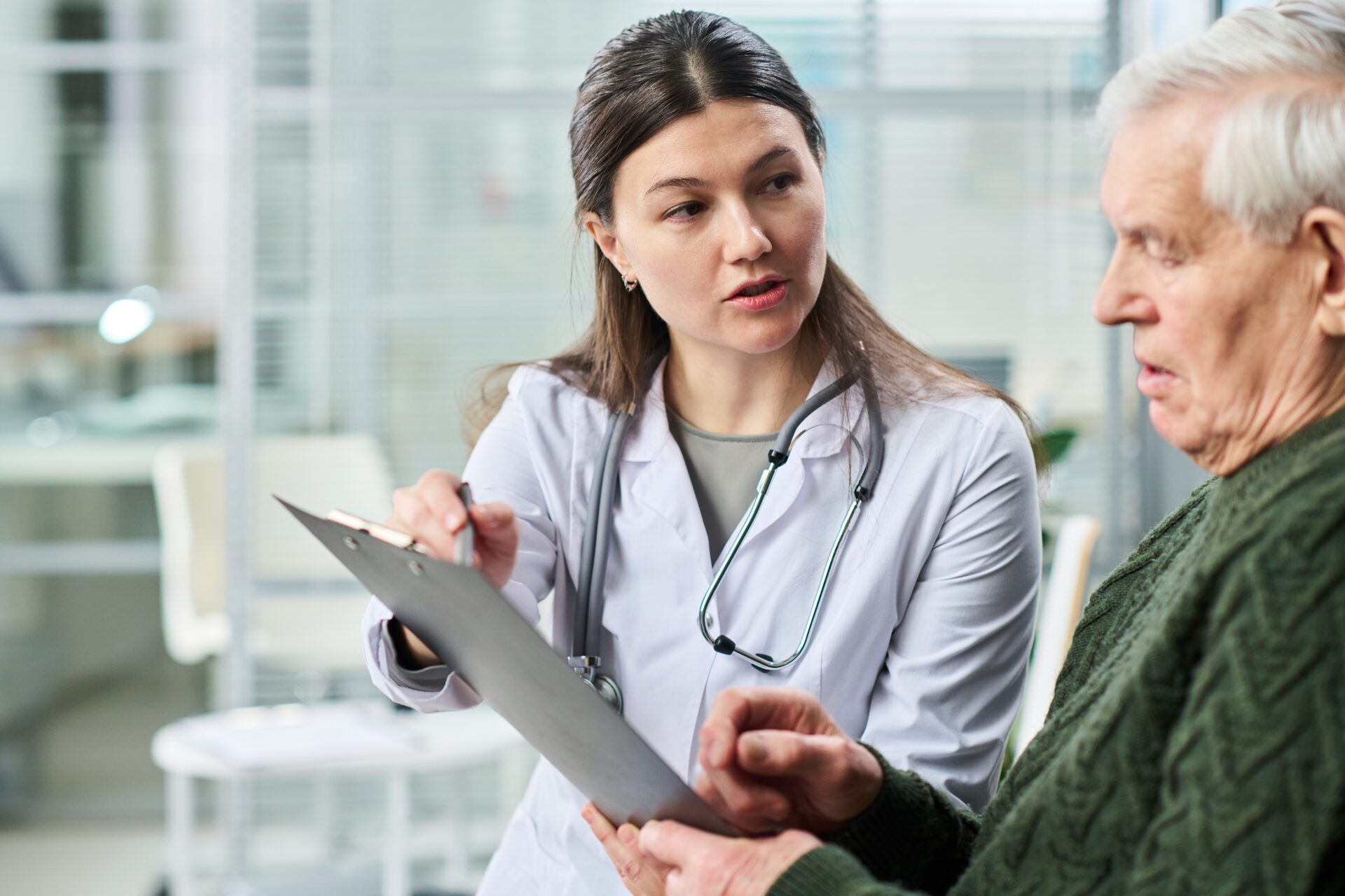 Cataract Surgery From Consultation to Recovery: What Patients Can Expect