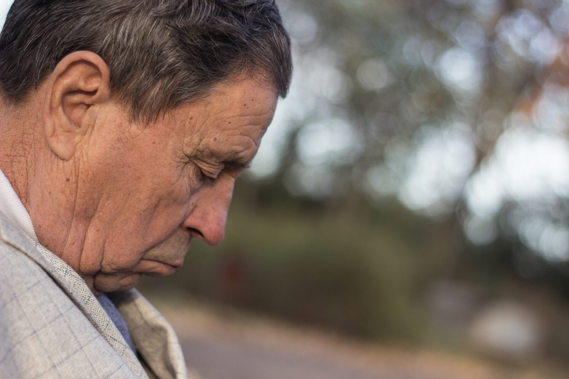 Why Cataracts Form: Aging, Diabetes, Steroids, Smoking, UV, and Trauma