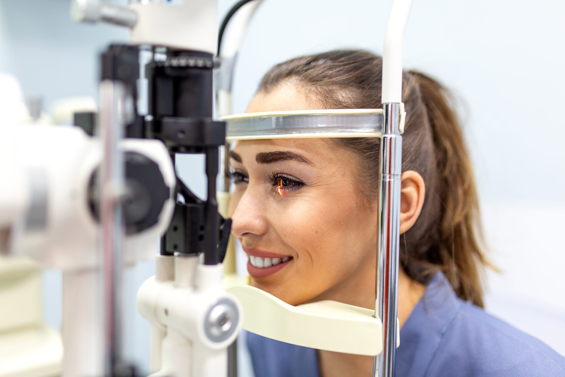 Vision Across Adulthood: Normal Changes, Eye-Exam Timing, and Signs That Need Attention