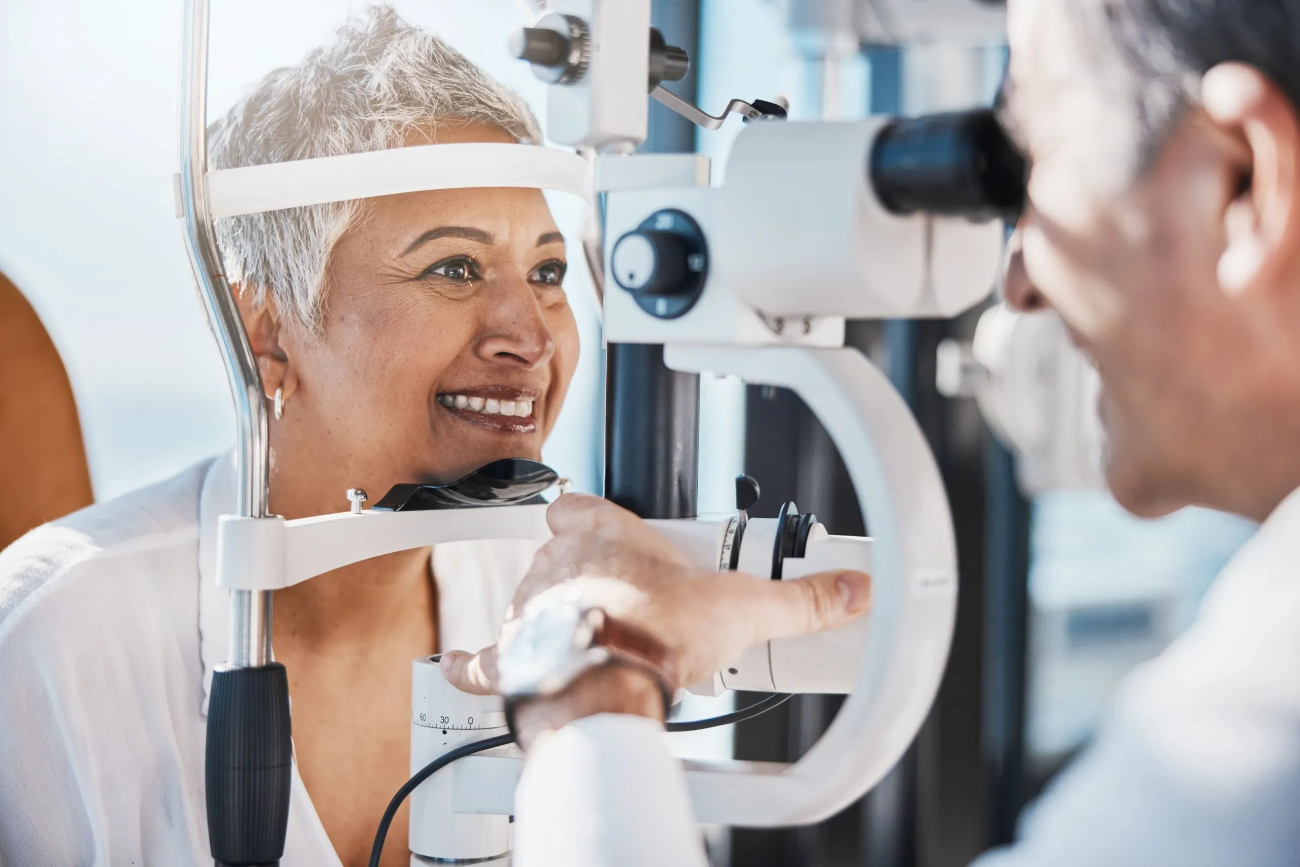 SLT Laser for Glaucoma: Selective Laser Trabeculoplasty Side Effects, Recovery and Results