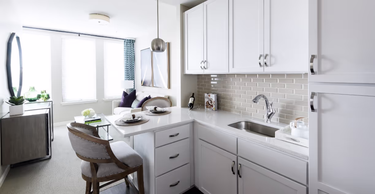 apartment model at the landing alexandria, va