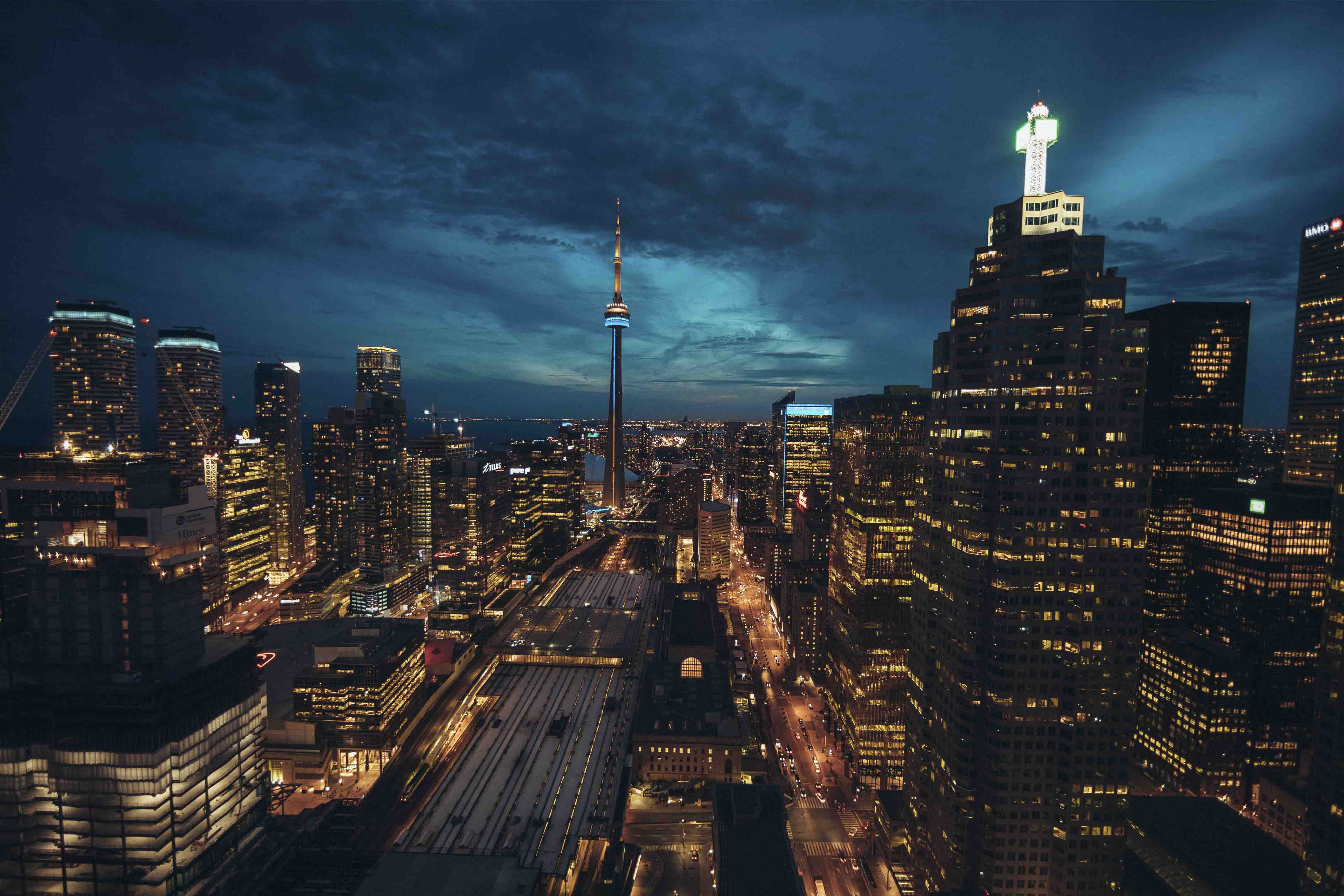 Toronto skyline at night