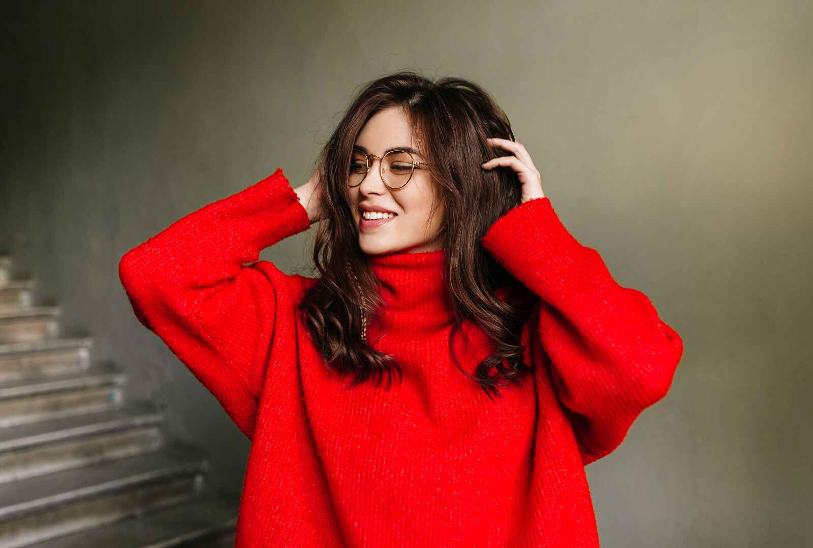 A girl in a red dress.