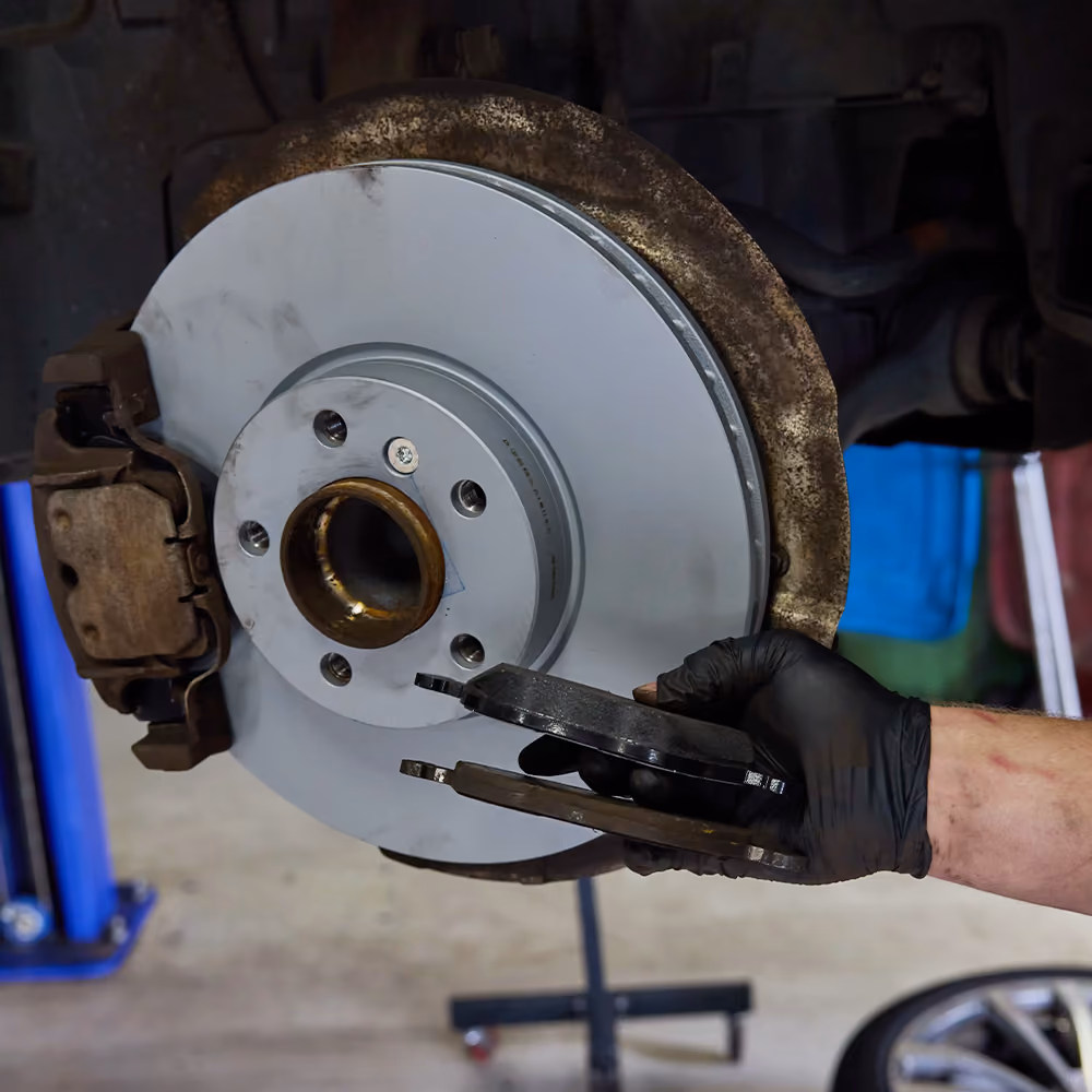Brake pads discs and rotors inspection
