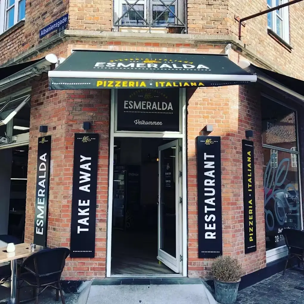 Esmeralda Pizza & Restaurant på Amager