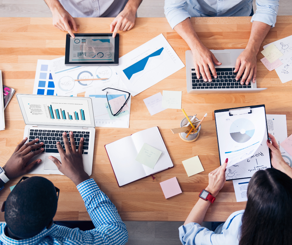 3 Advantages of Digital Marketing For Business [& Why You Want to Incorporate it into Your Strategy Business]