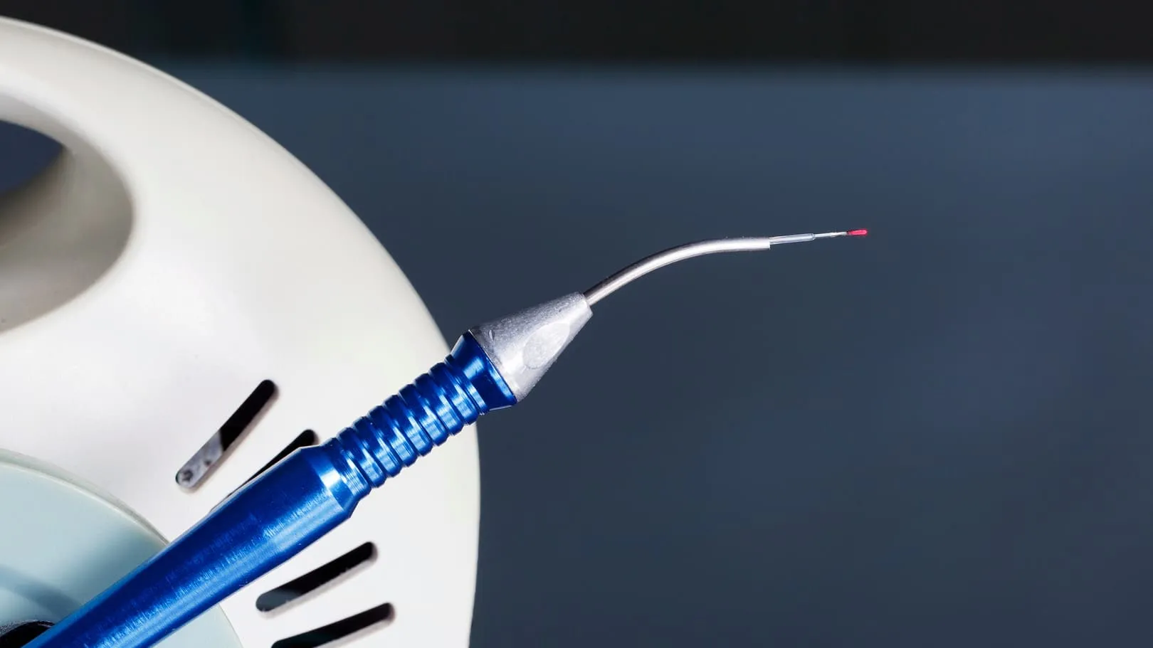 Dental laser handpiece used for gum treatment