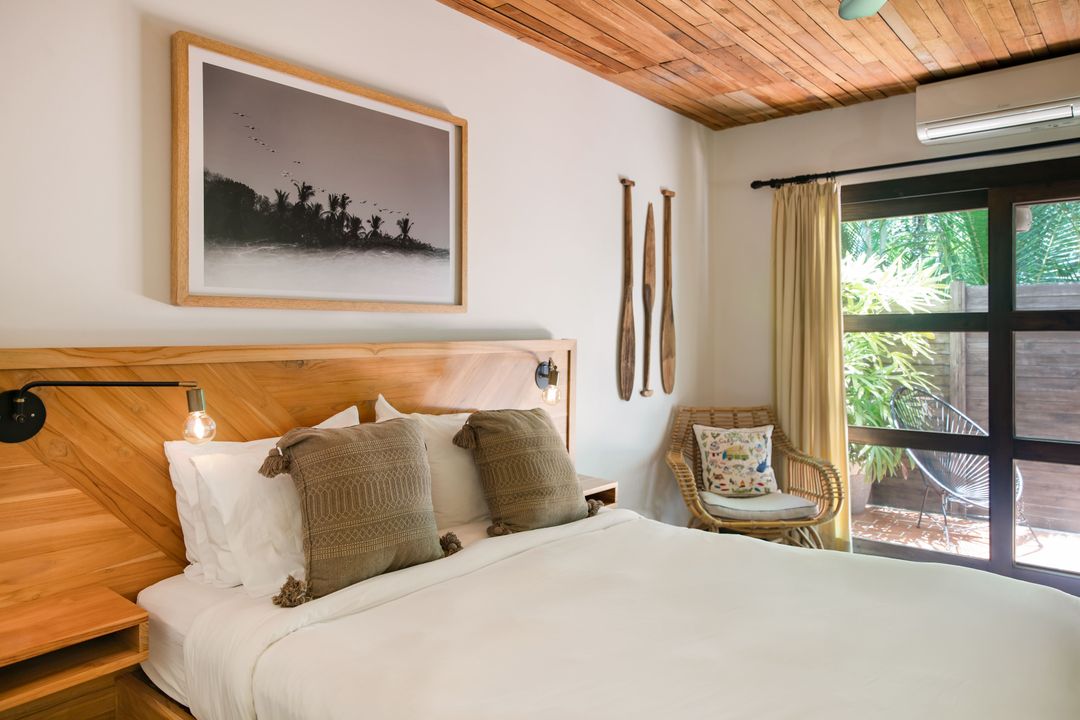 Queen Room, Private Patio
