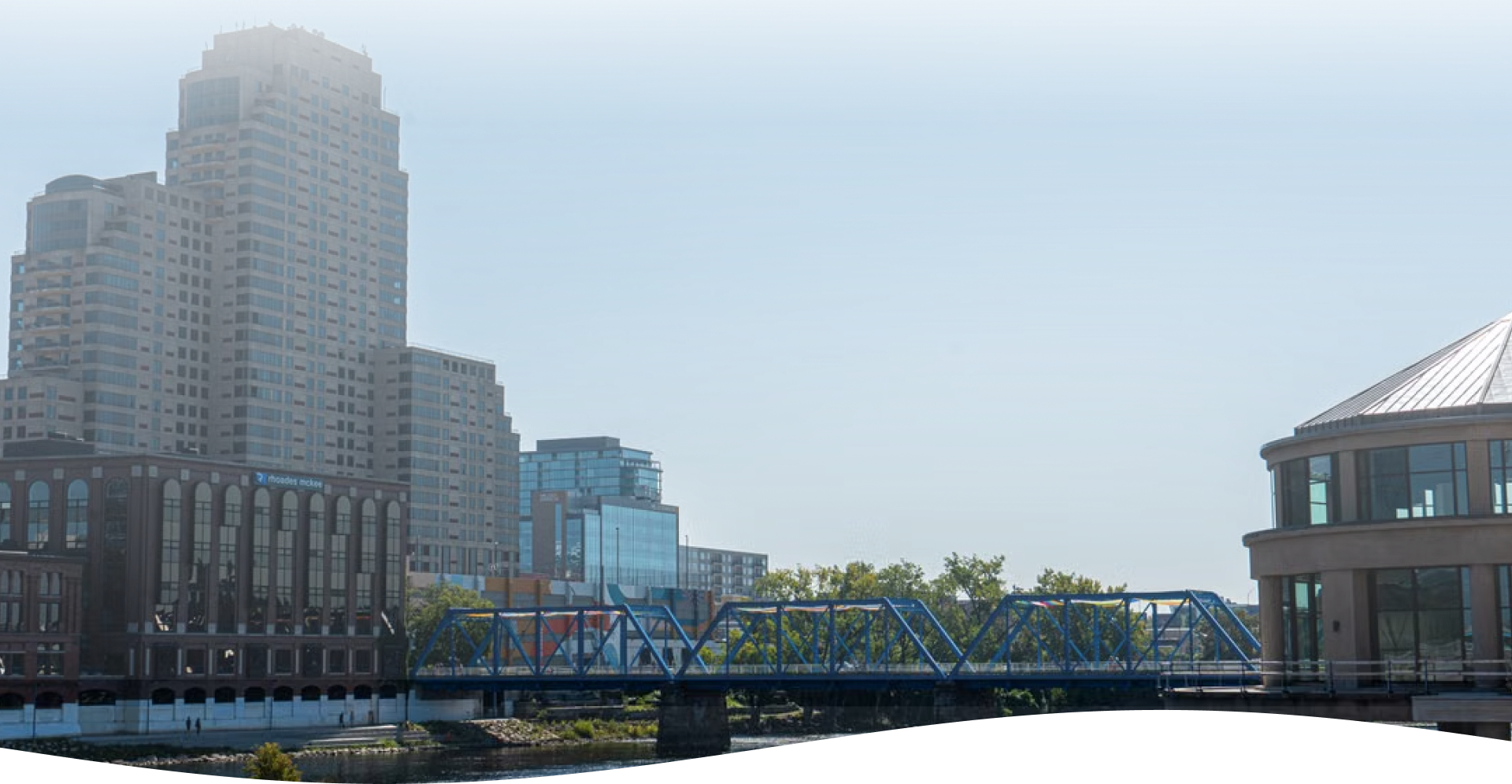 Image of the Grand Rapids blue bridge.