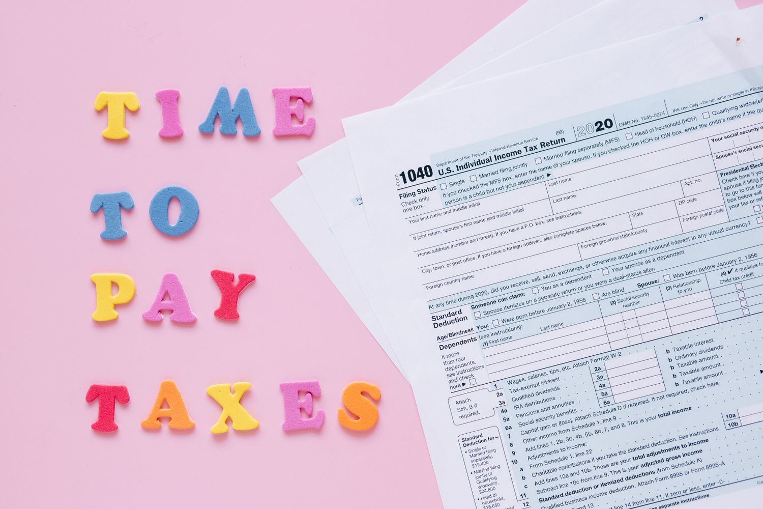 CA Independent Contractor Receives Enormous Tax Bill That Costs More Than Her Student Loans