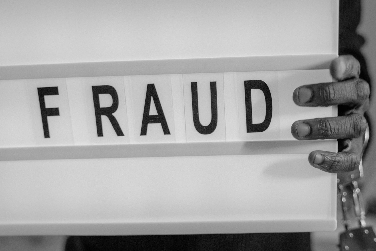 Seniors on Medicare Targeted by 'Phantom Billing' Scam That Costs Them Thousands