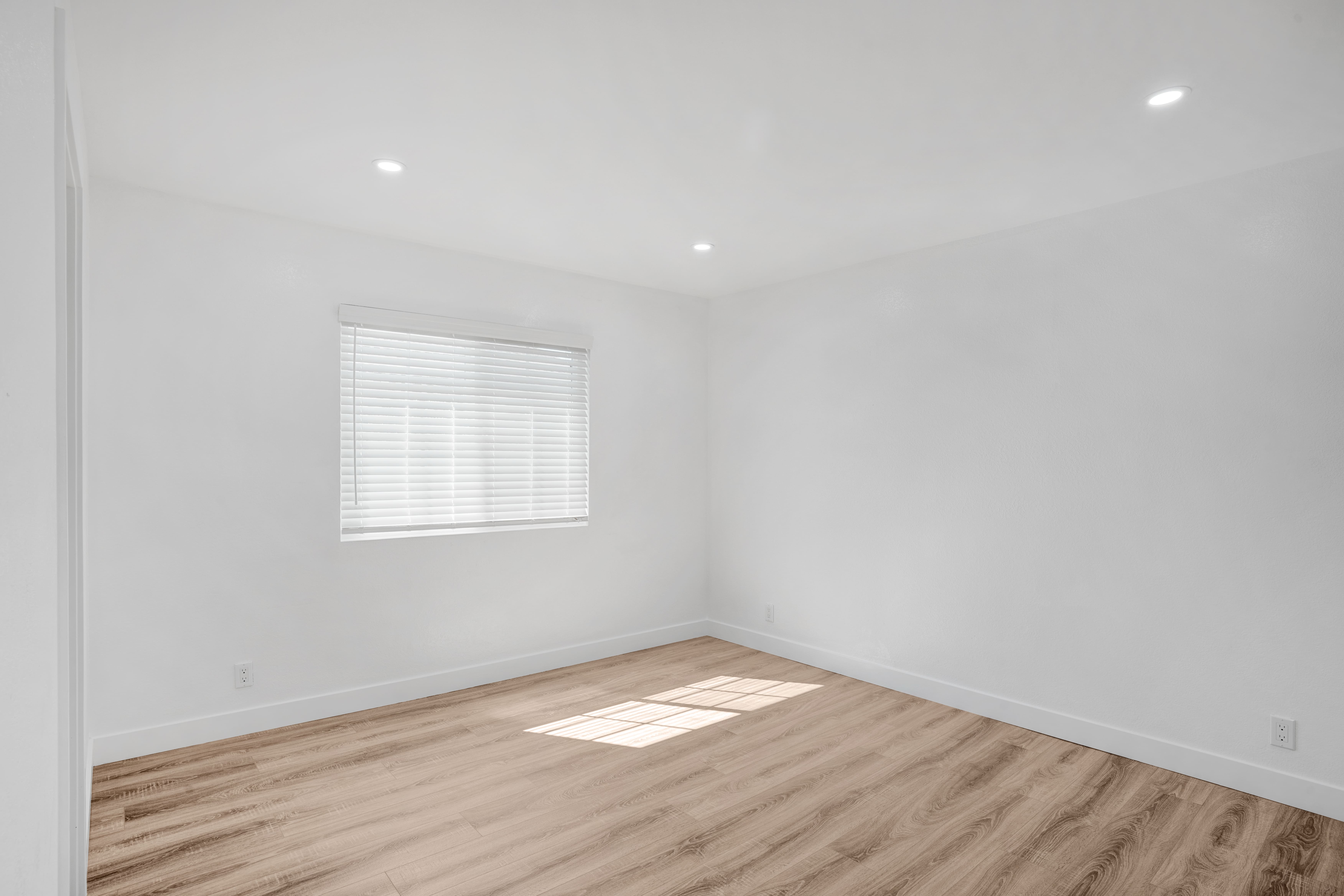 124 S Marengo Ave. #18
