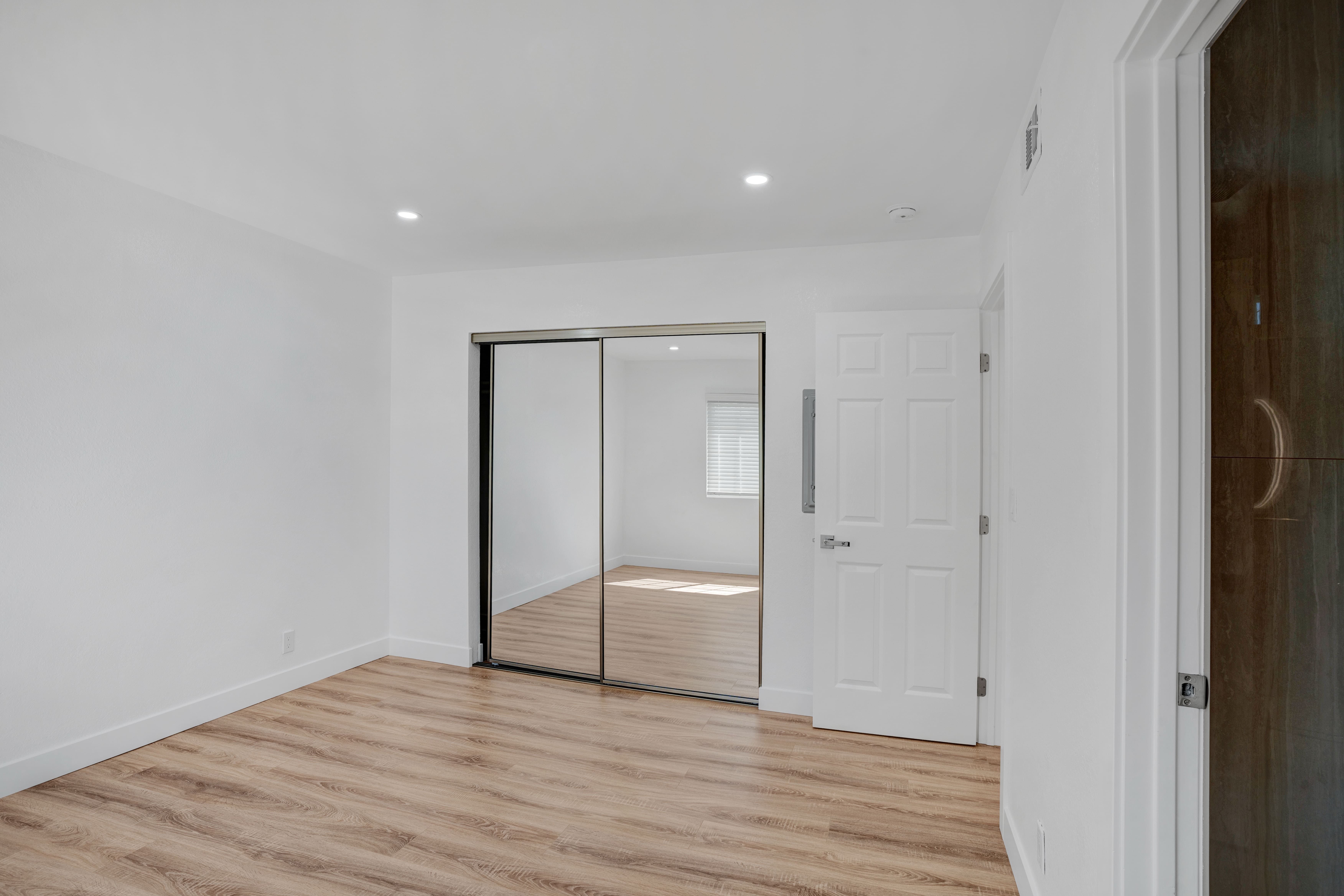 124 S Marengo Ave. #18