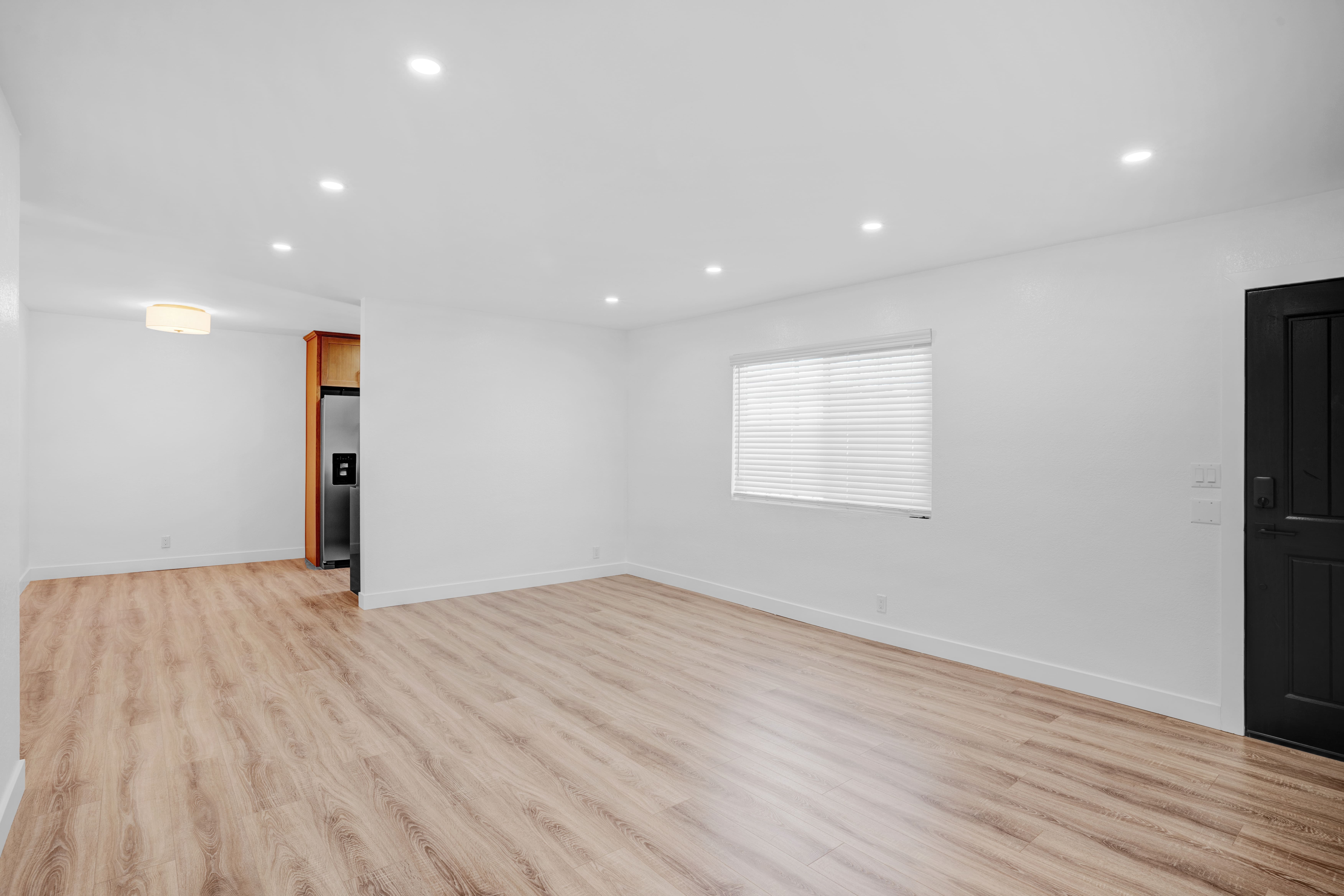 124 S Marengo Ave. #18