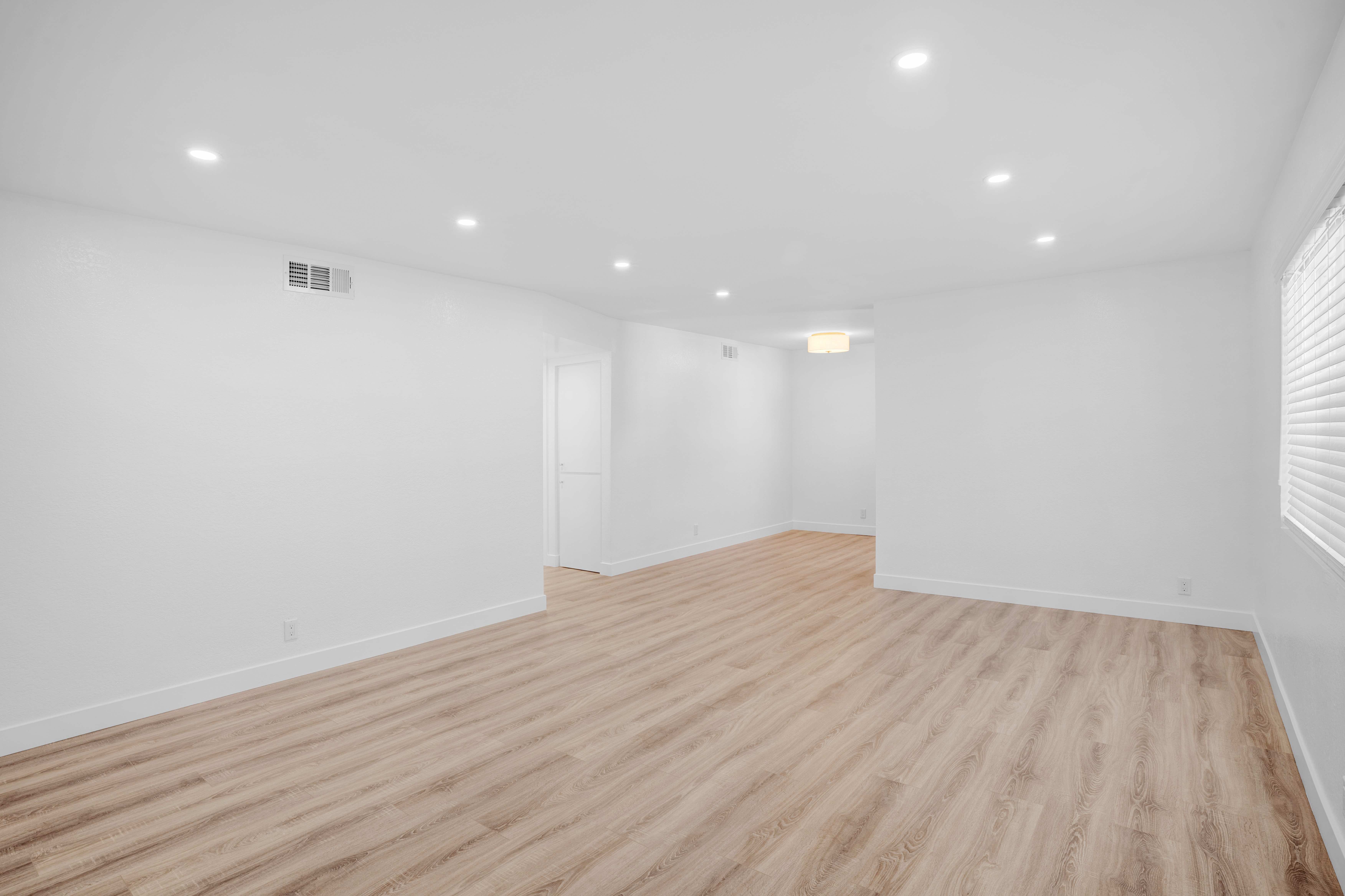 124 S Marengo Ave. #18