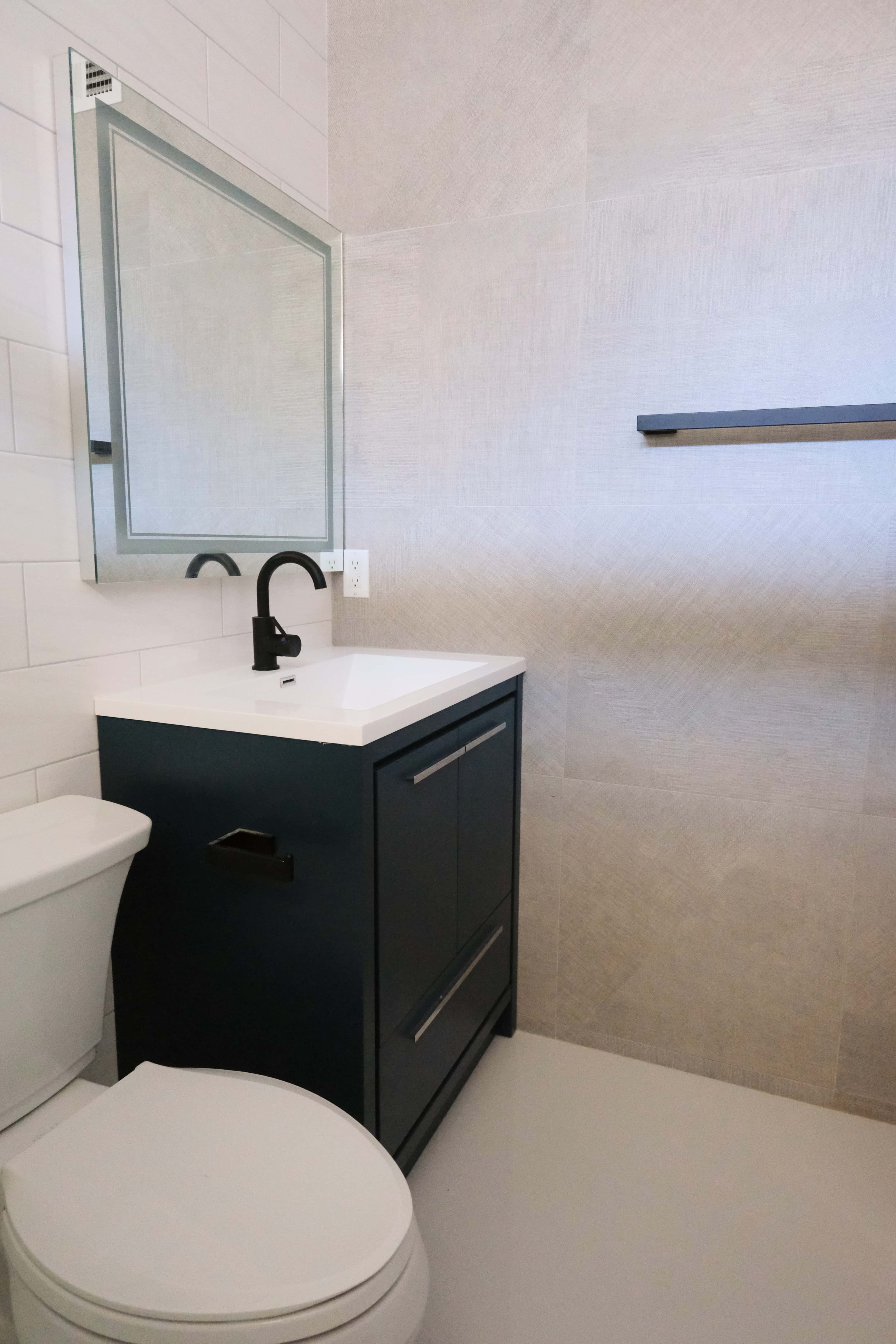 124 S Marengo Ave. #10