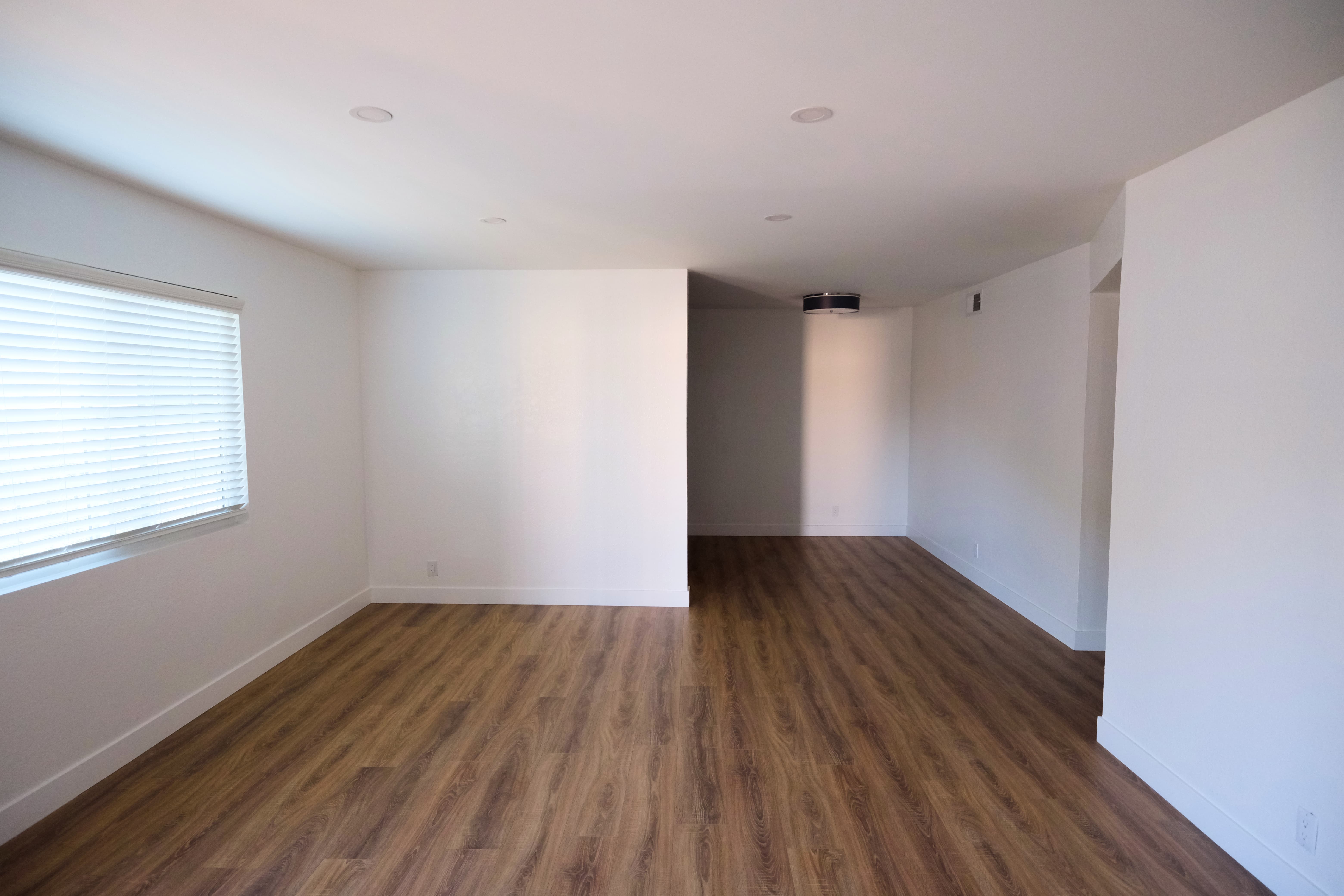 124 S Marengo Ave. #10