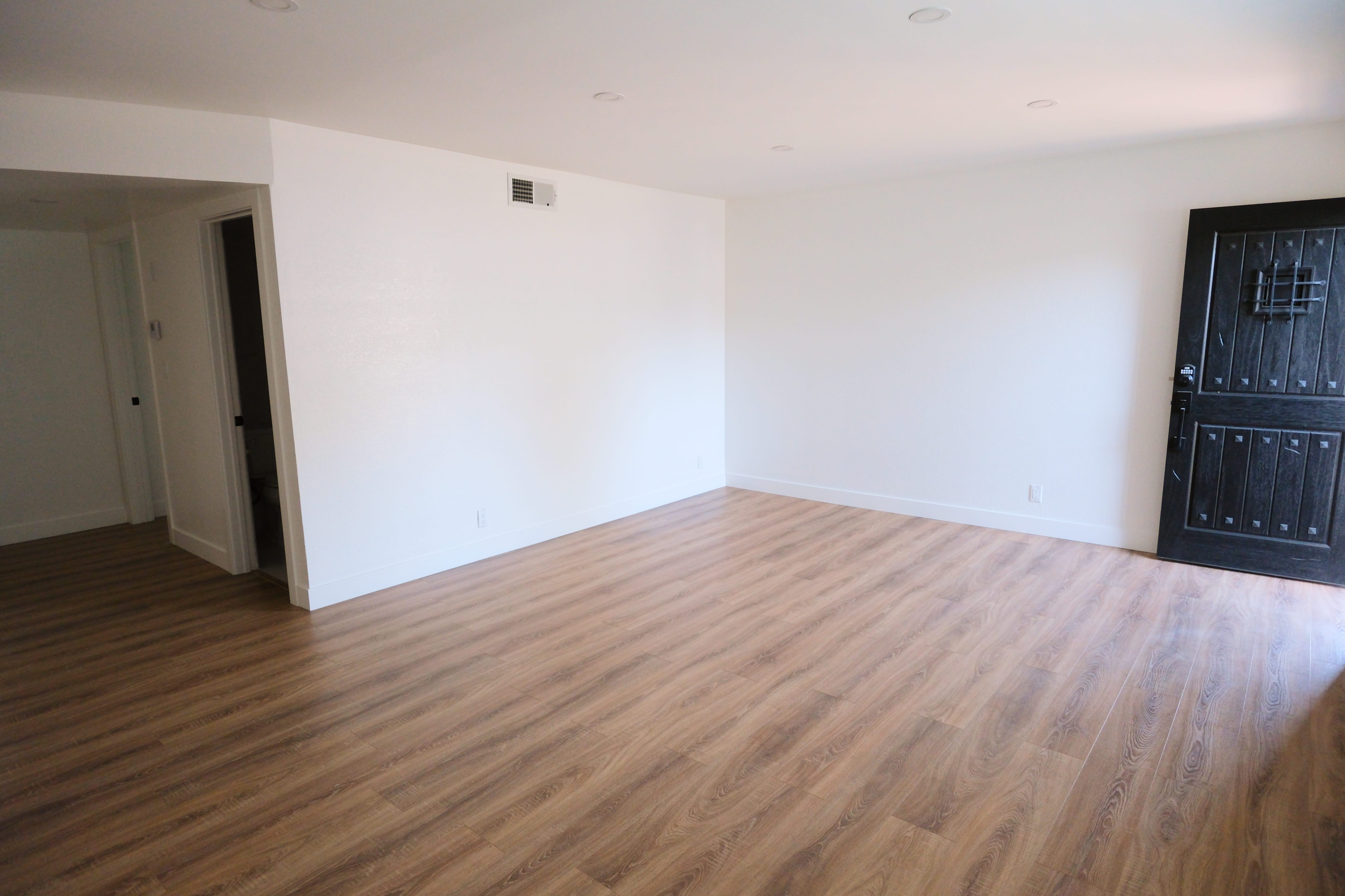 124 S Marengo Ave. #10