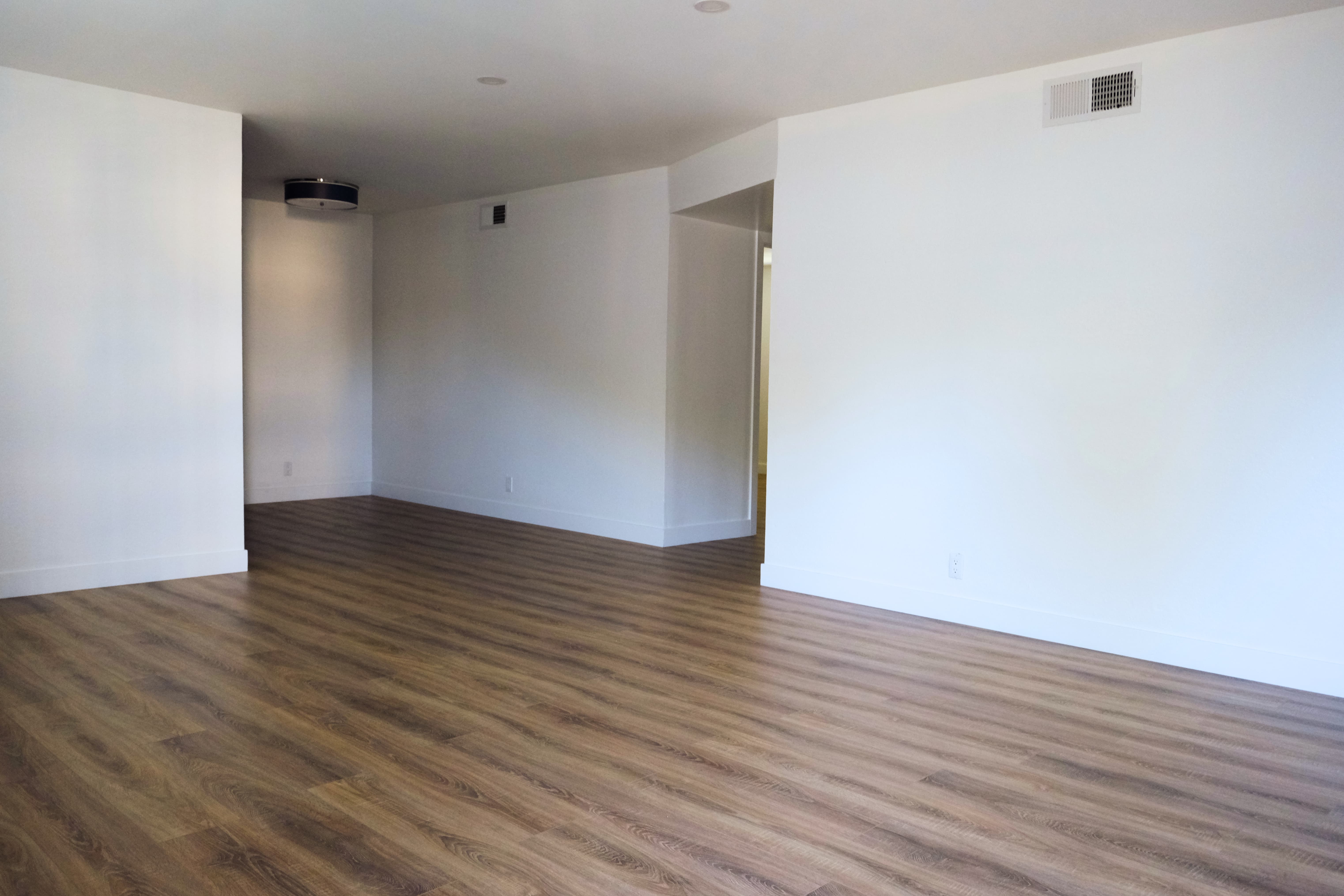 124 S Marengo Ave. #10