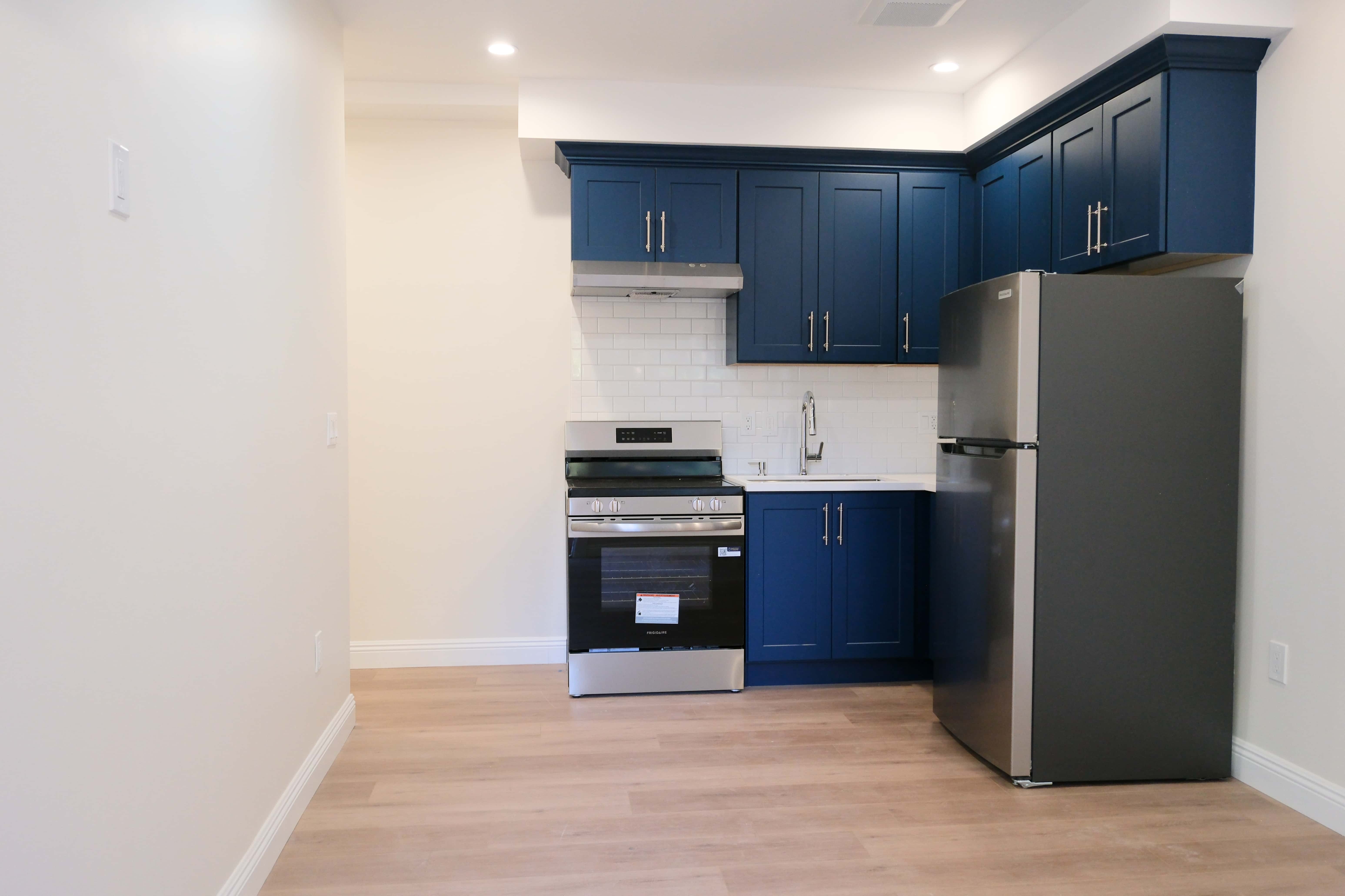 124 S Marengo Ave. #B