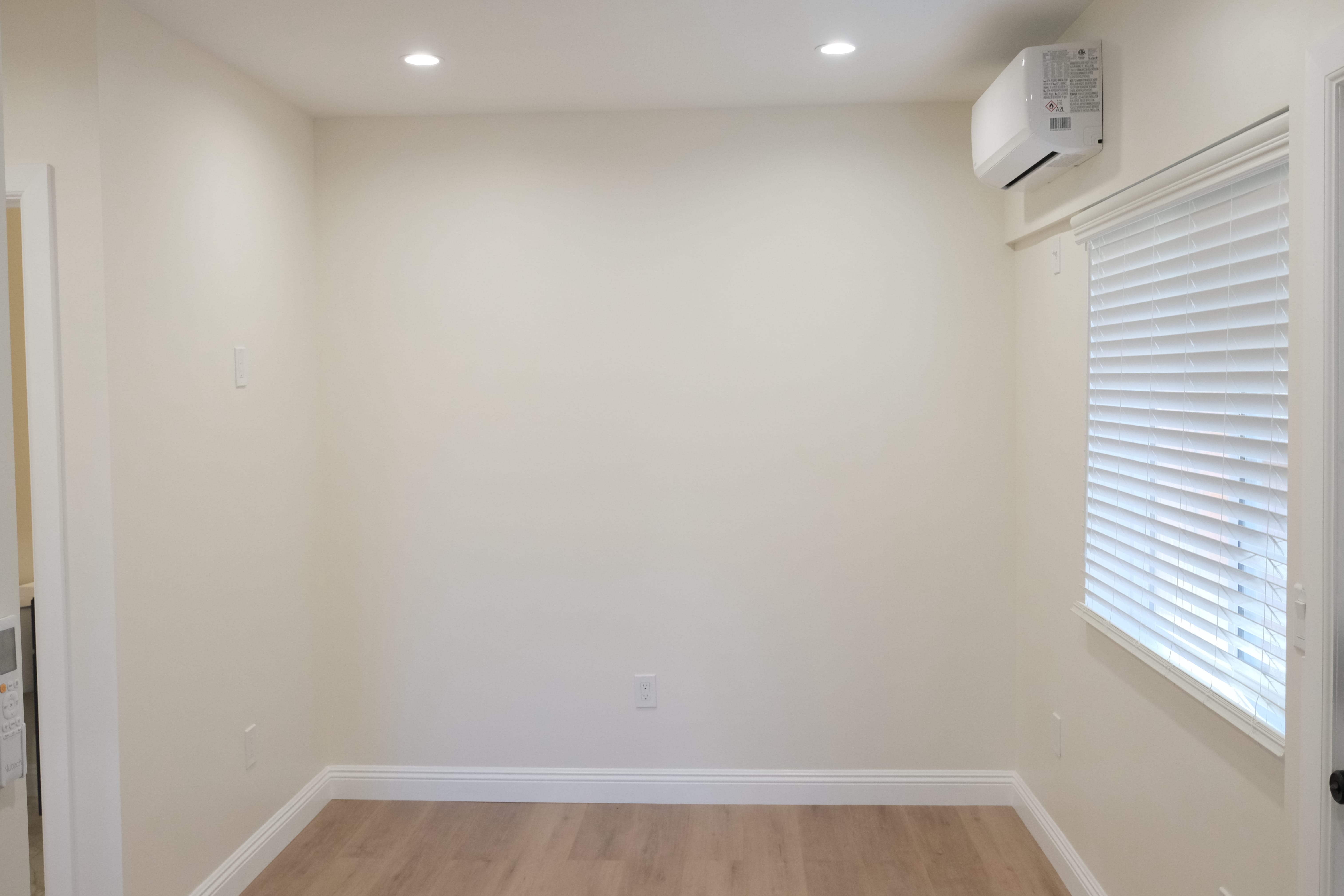 124 S Marengo Ave. #C