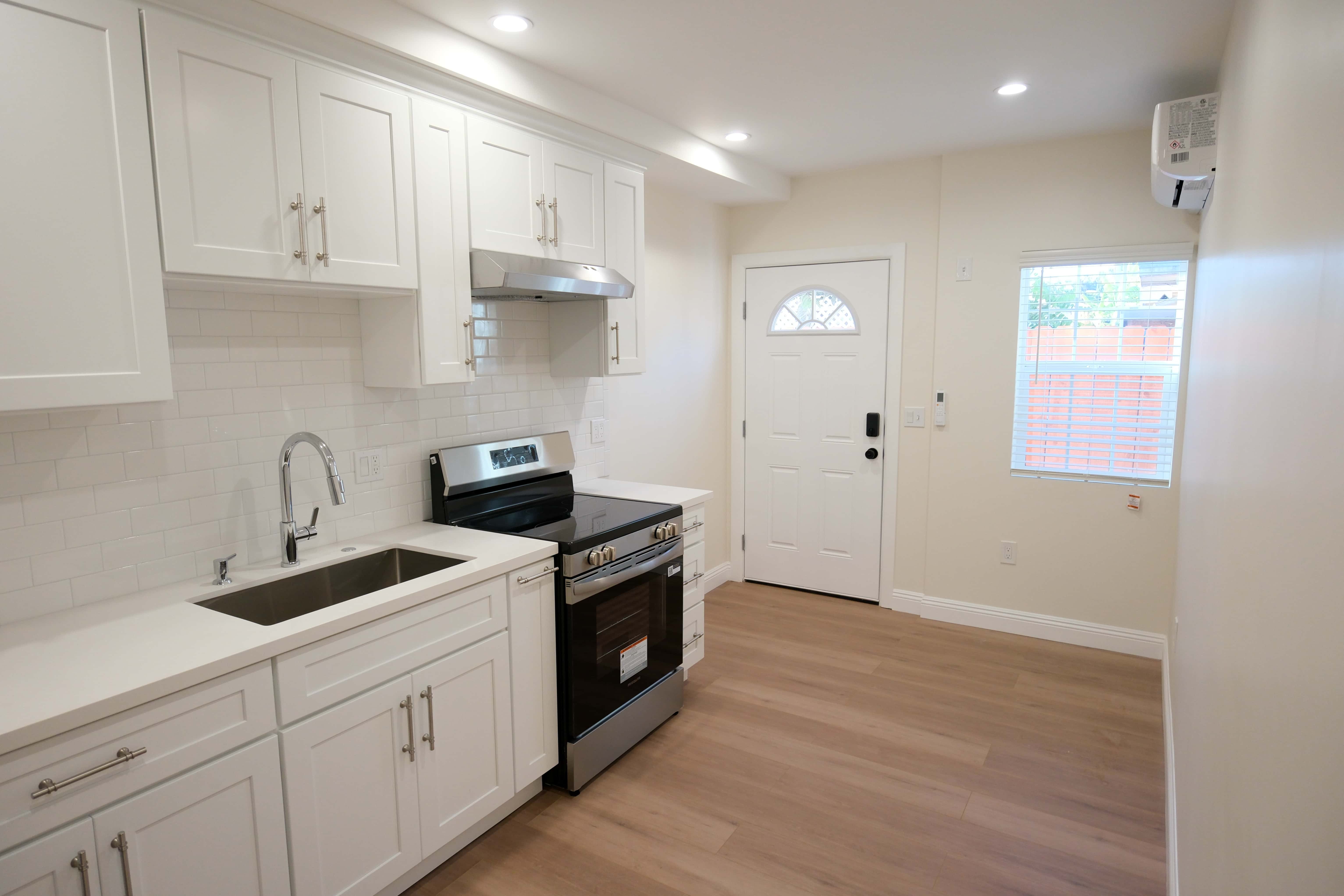 124 S Marengo Ave. #D