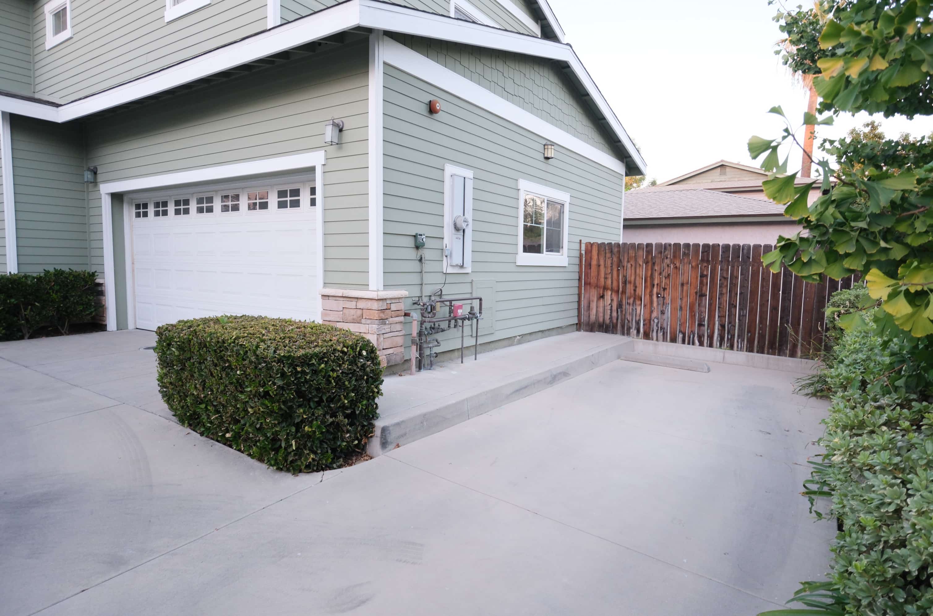 630 W Olive Ave C