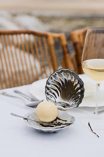 beurre dans un beurrier coquille