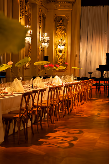 Table dressée dans l'Opéra de lille